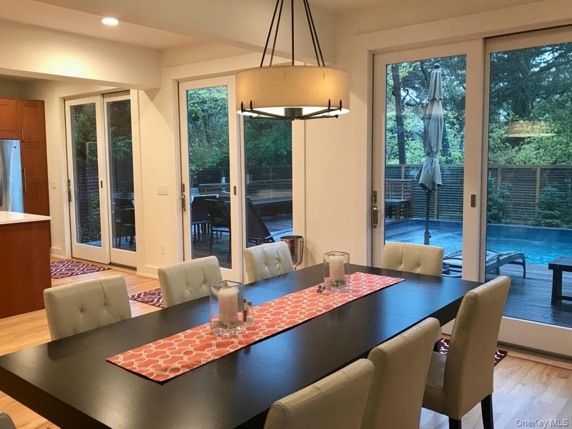 221 Bay Walk thumbnail 6