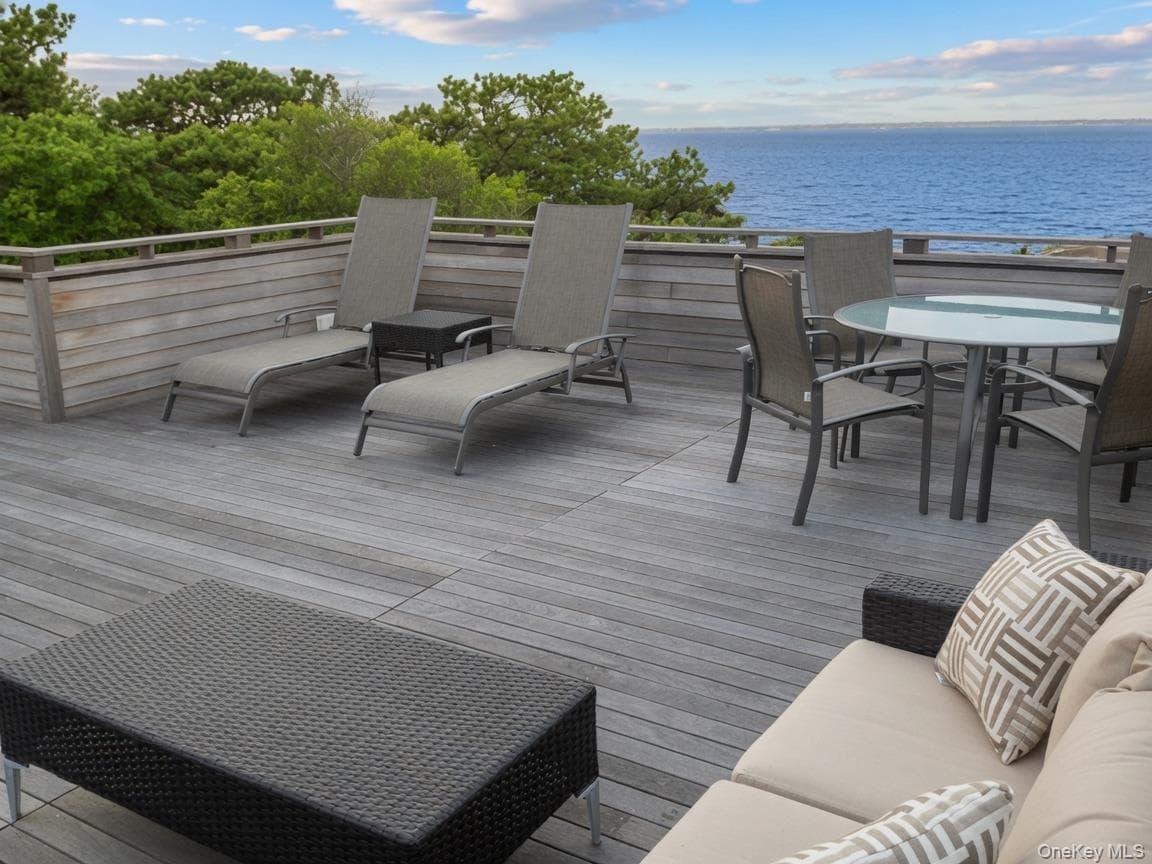 221 Bay Walk thumbnail 26