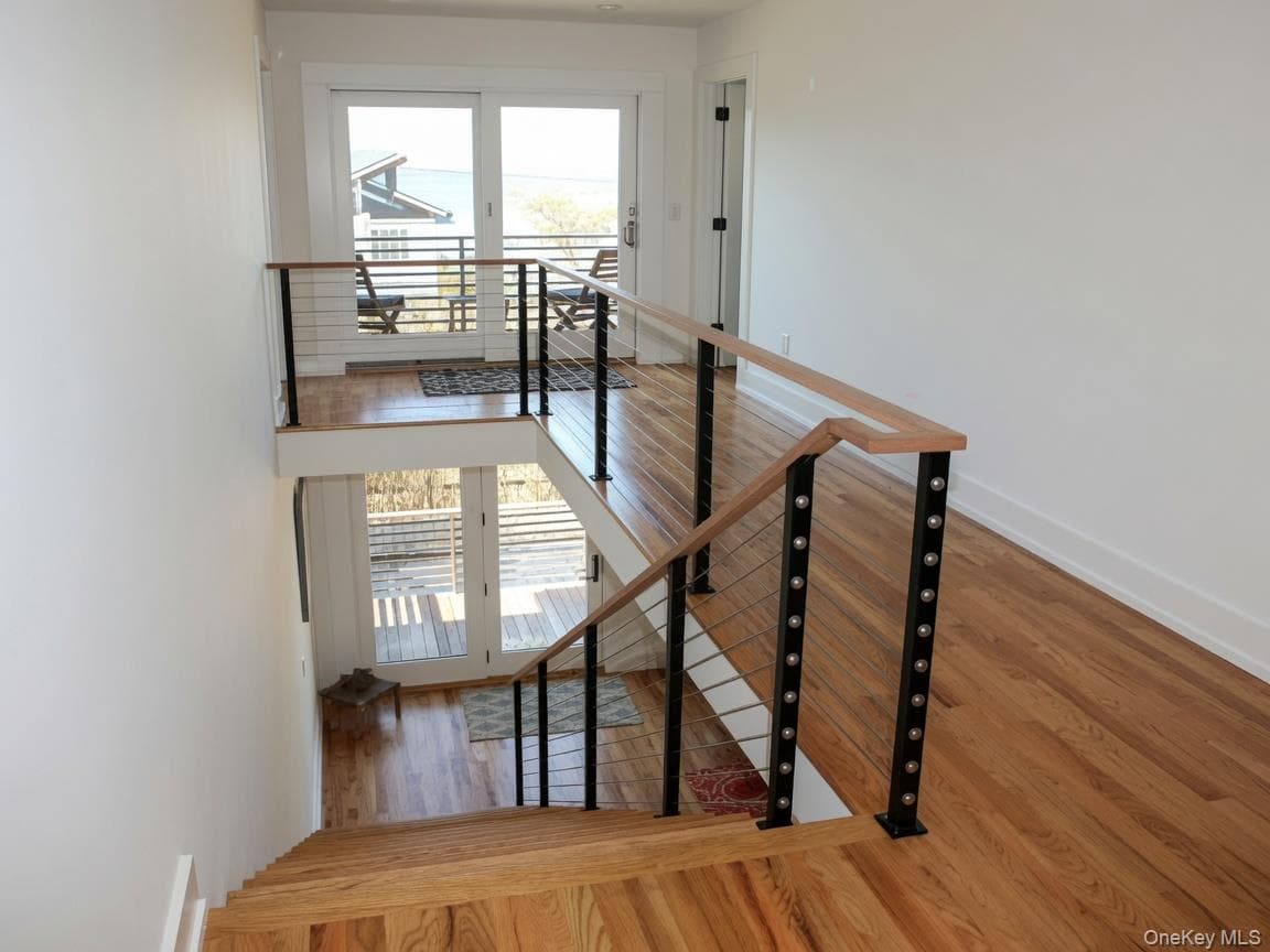 221 Bay Walk thumbnail 7