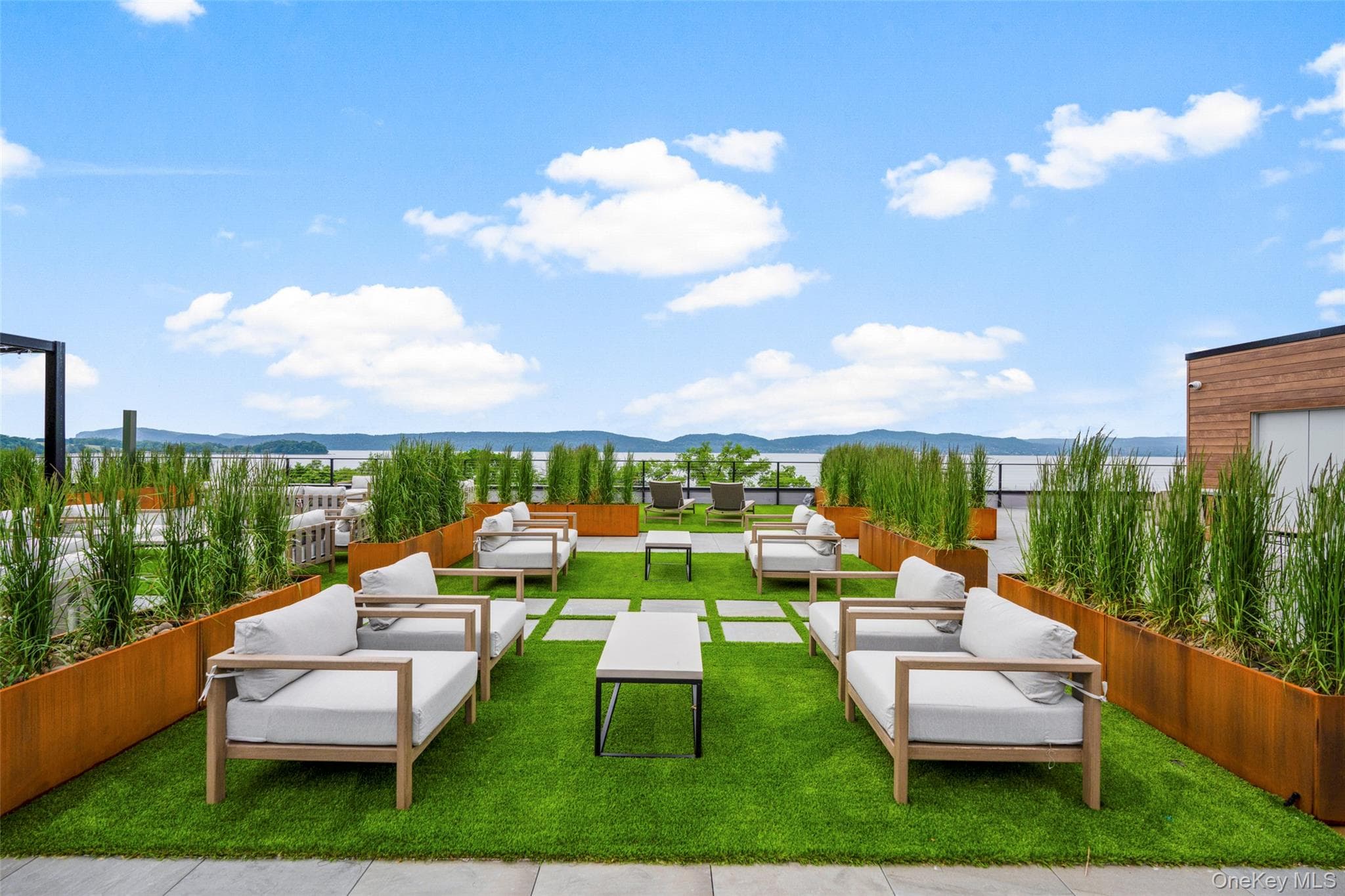 25 S Riverside Avenue Unit: 305 thumbnail 31