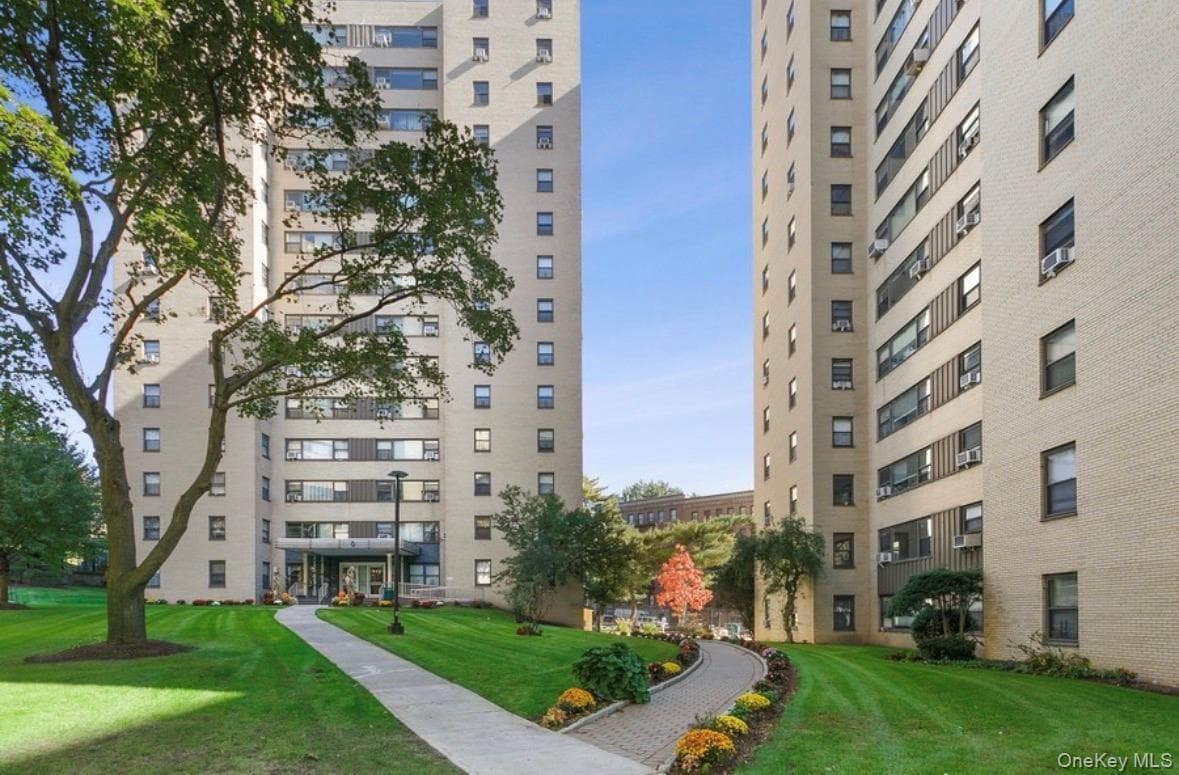 5 Fordham Hill Oval Unit: 10D, Bronx