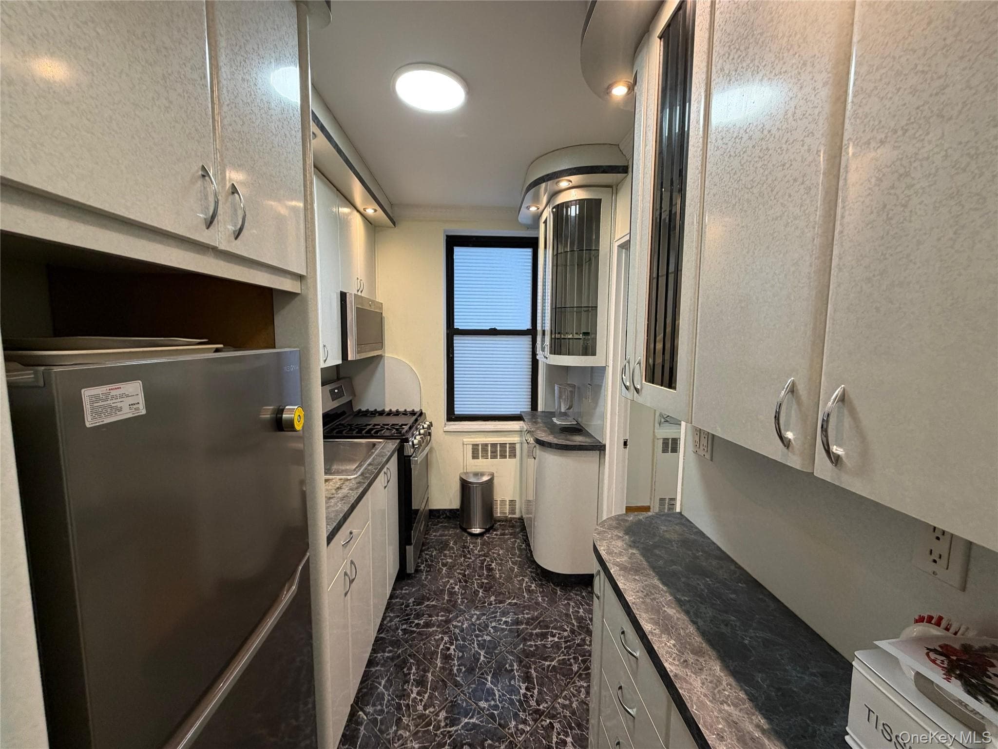 99-63 66th Avenue Unit: B12 thumbnail 4