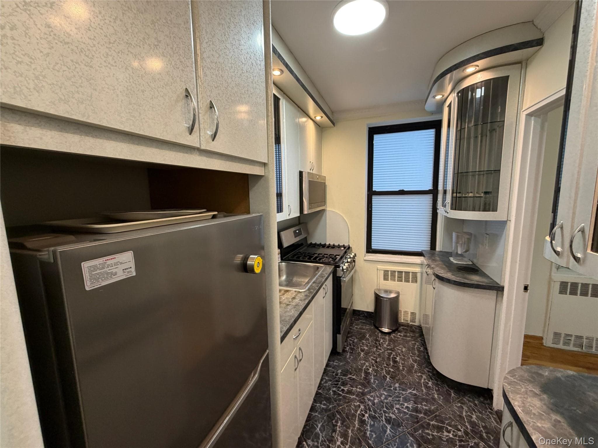 99-63 66th Avenue Unit: B12 thumbnail 3