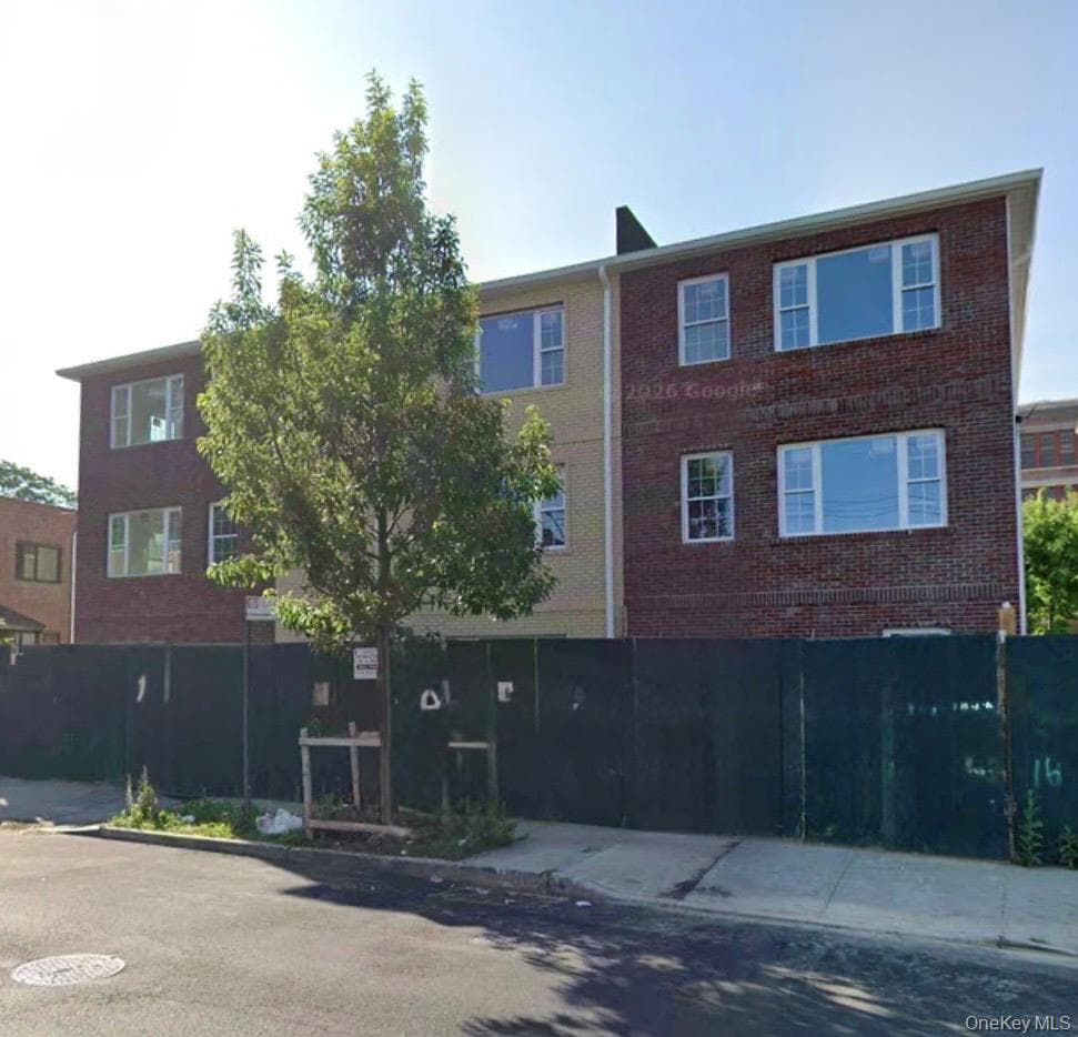 1416 Oakley Street thumbnail 3