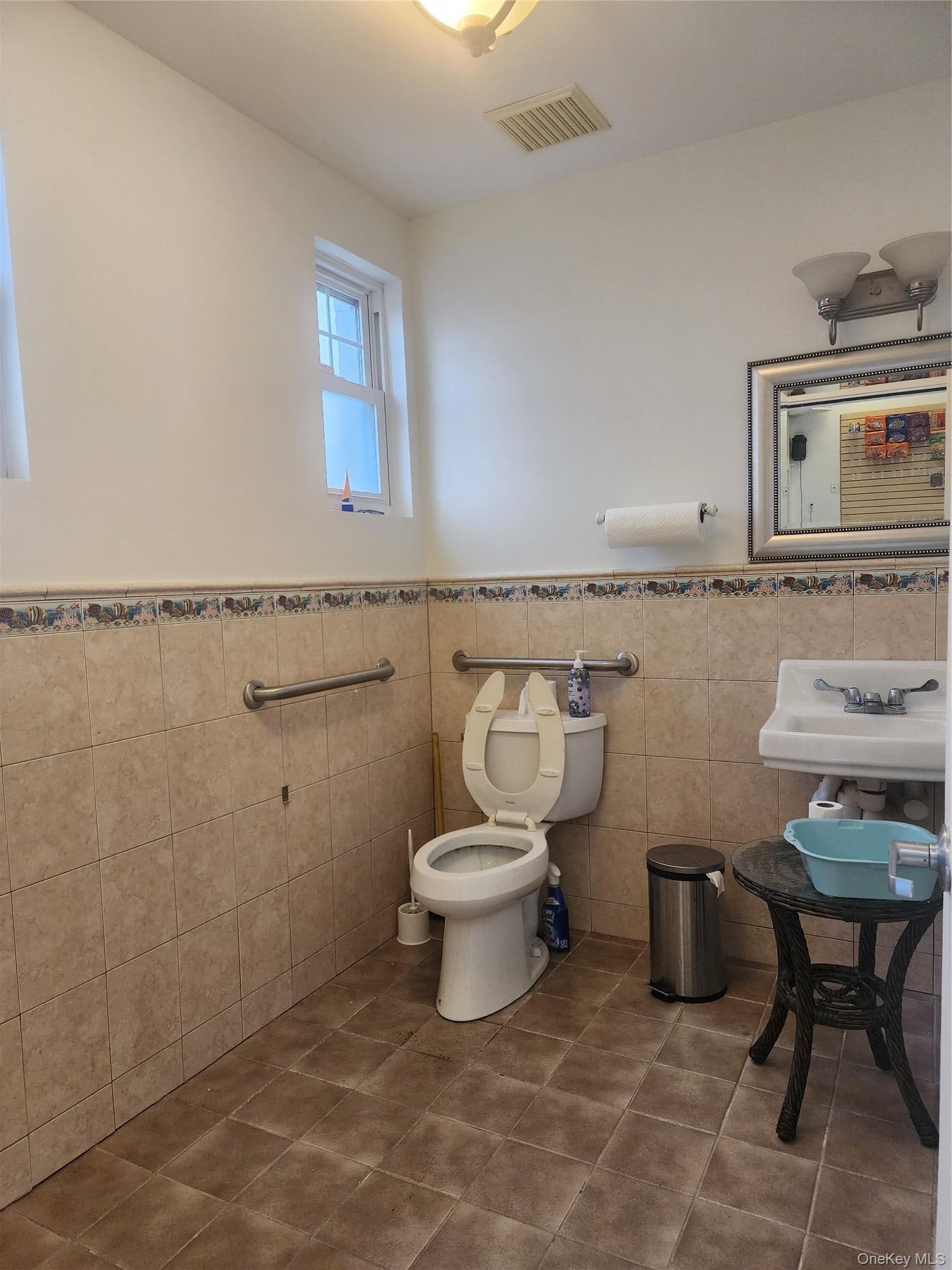 377 Woodcleft Avenue thumbnail 12