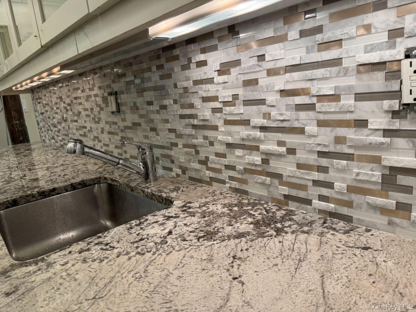 595 W End Avenue Unit: 3D thumbnail 2