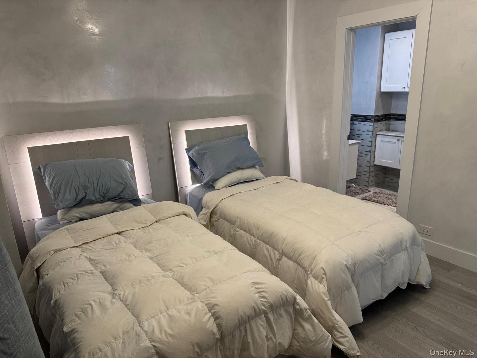 595 W End Avenue Unit: 3D thumbnail 16