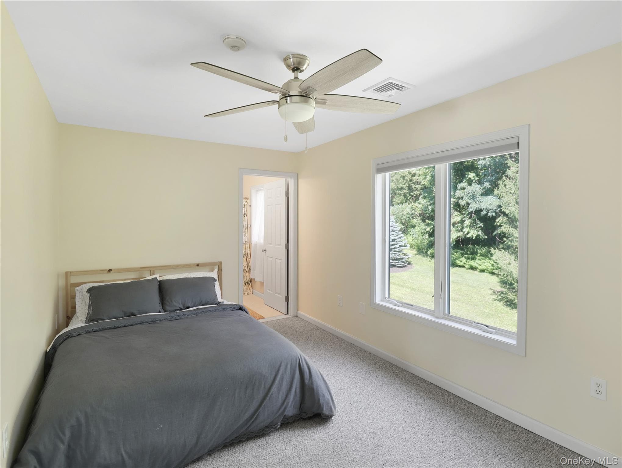 53 Leif Boulevard thumbnail 23
