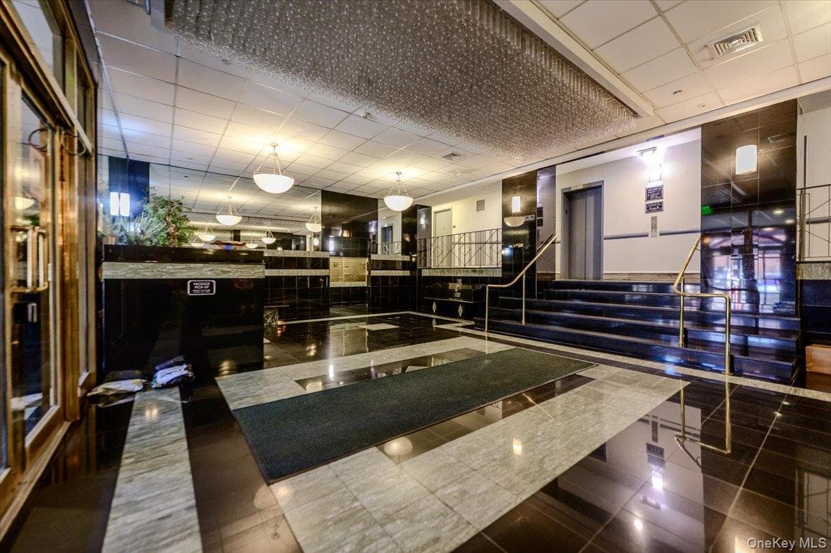 25 W Broadway Unit: 417 thumbnail 12