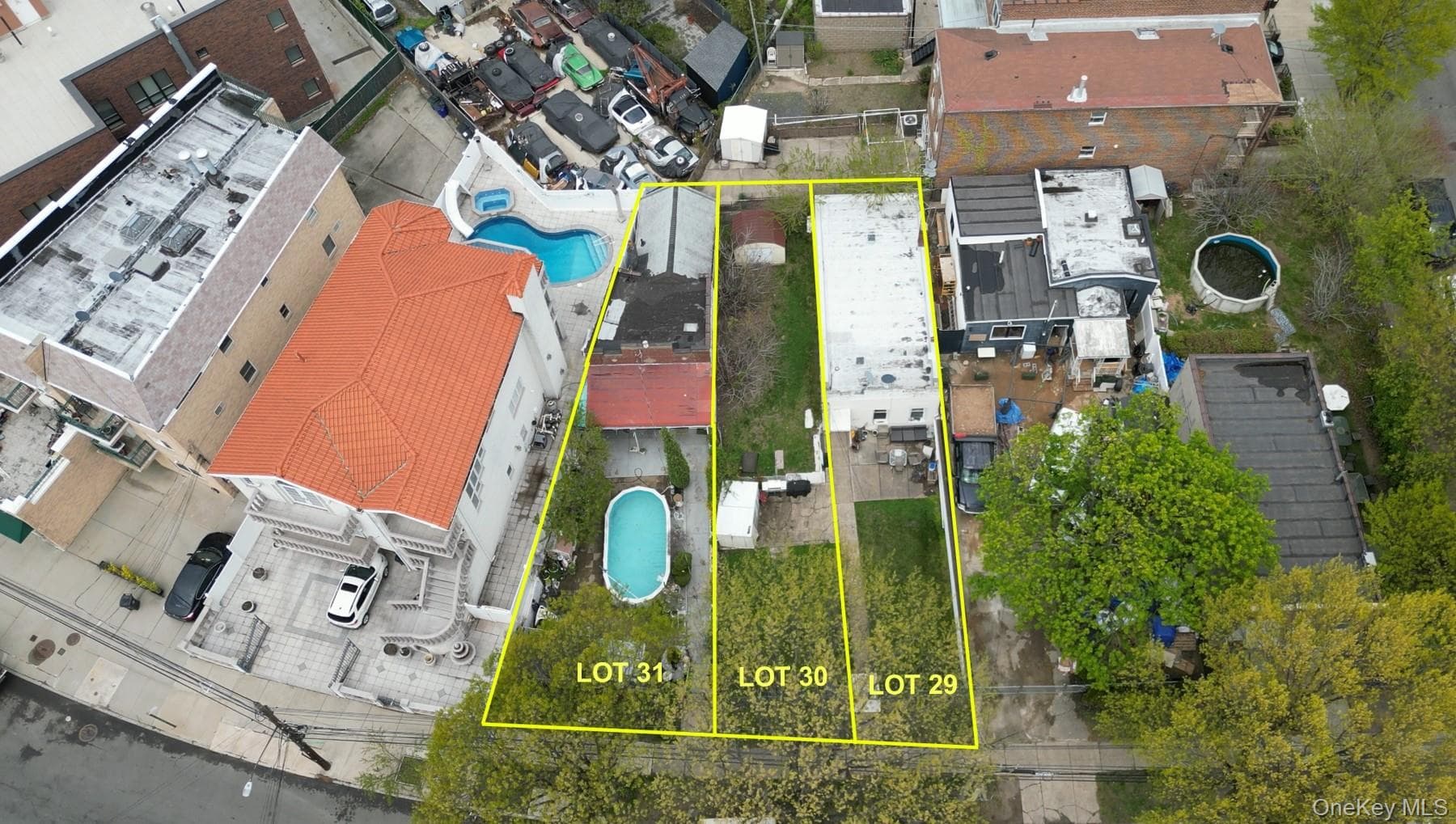 70-11 Ditmars Boulevard thumbnail 7