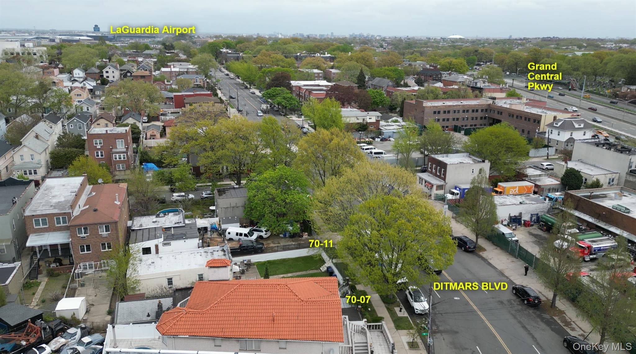 70-11 Ditmars Boulevard thumbnail 10