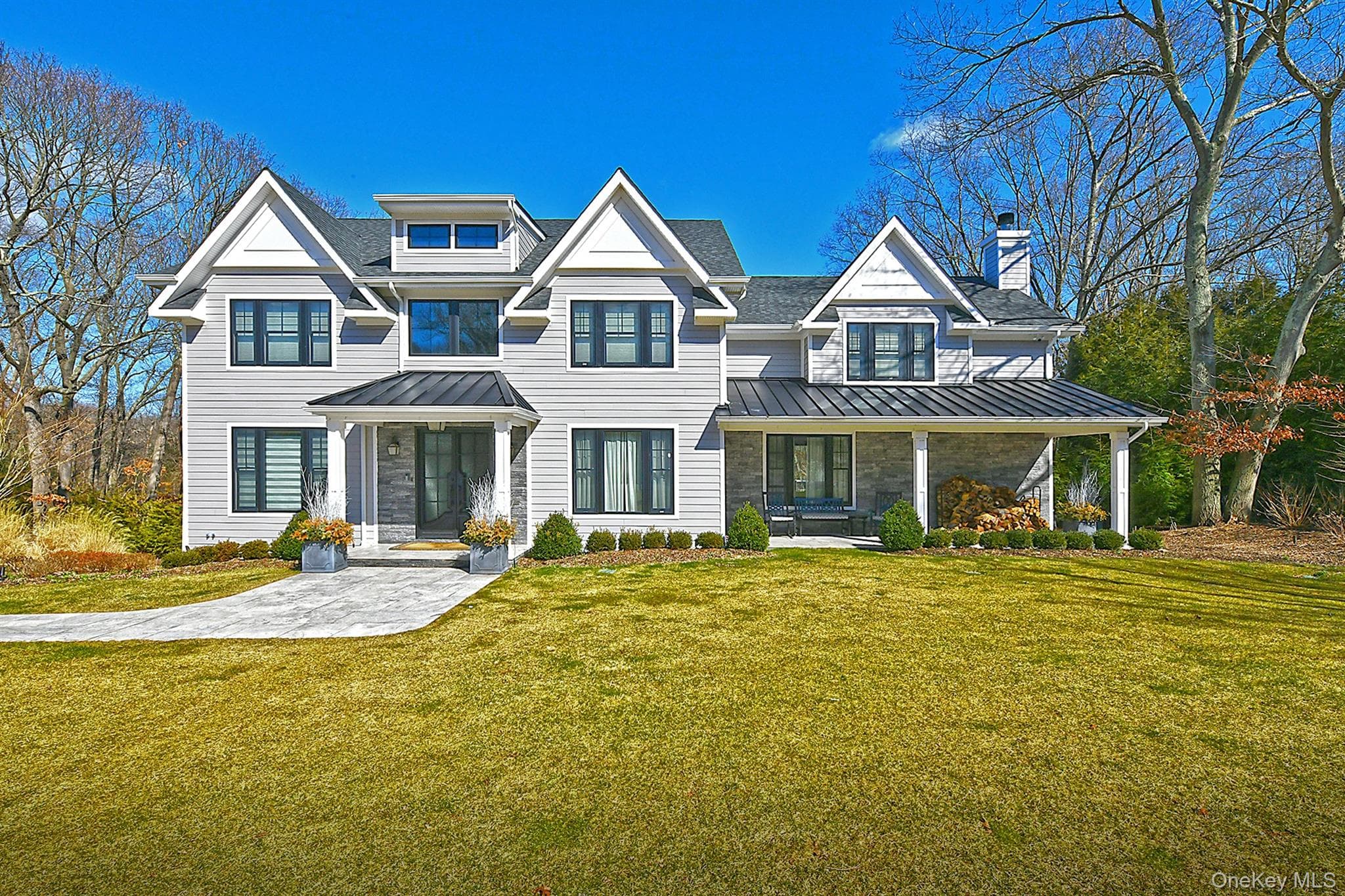10 Yardley Drive, Dix Hills