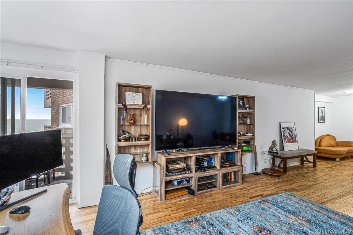600 Shore Road Unit: 5B thumbnail 7
