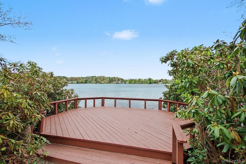 116 Lake Shore Drive thumbnail 10