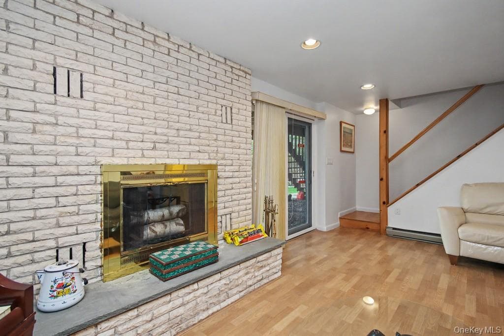116 Lake Shore Drive thumbnail 35