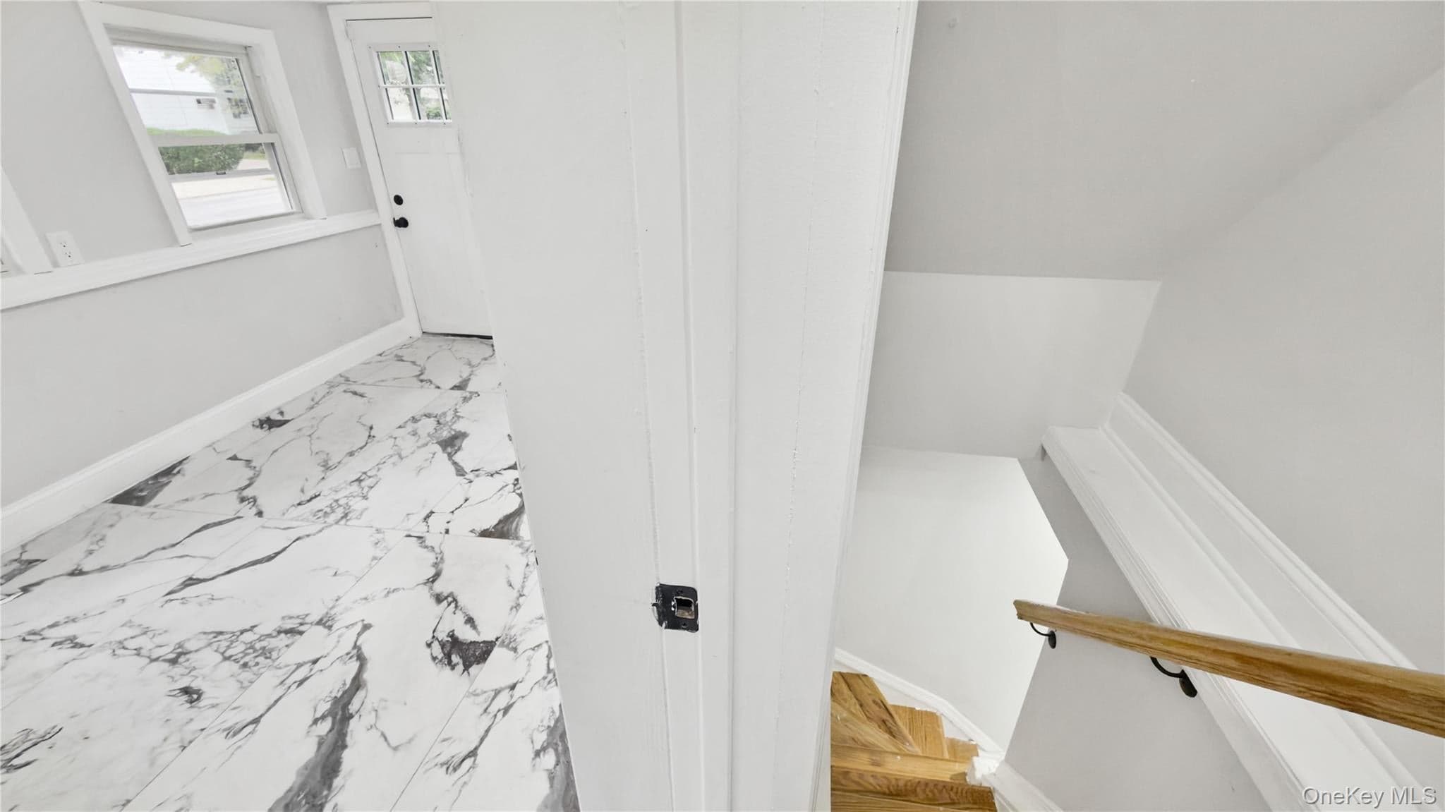 1180 Woodfield Road thumbnail 41