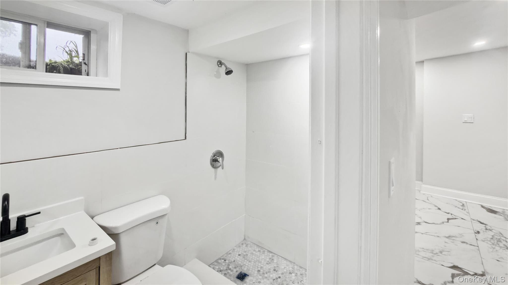 1180 Woodfield Road thumbnail 47