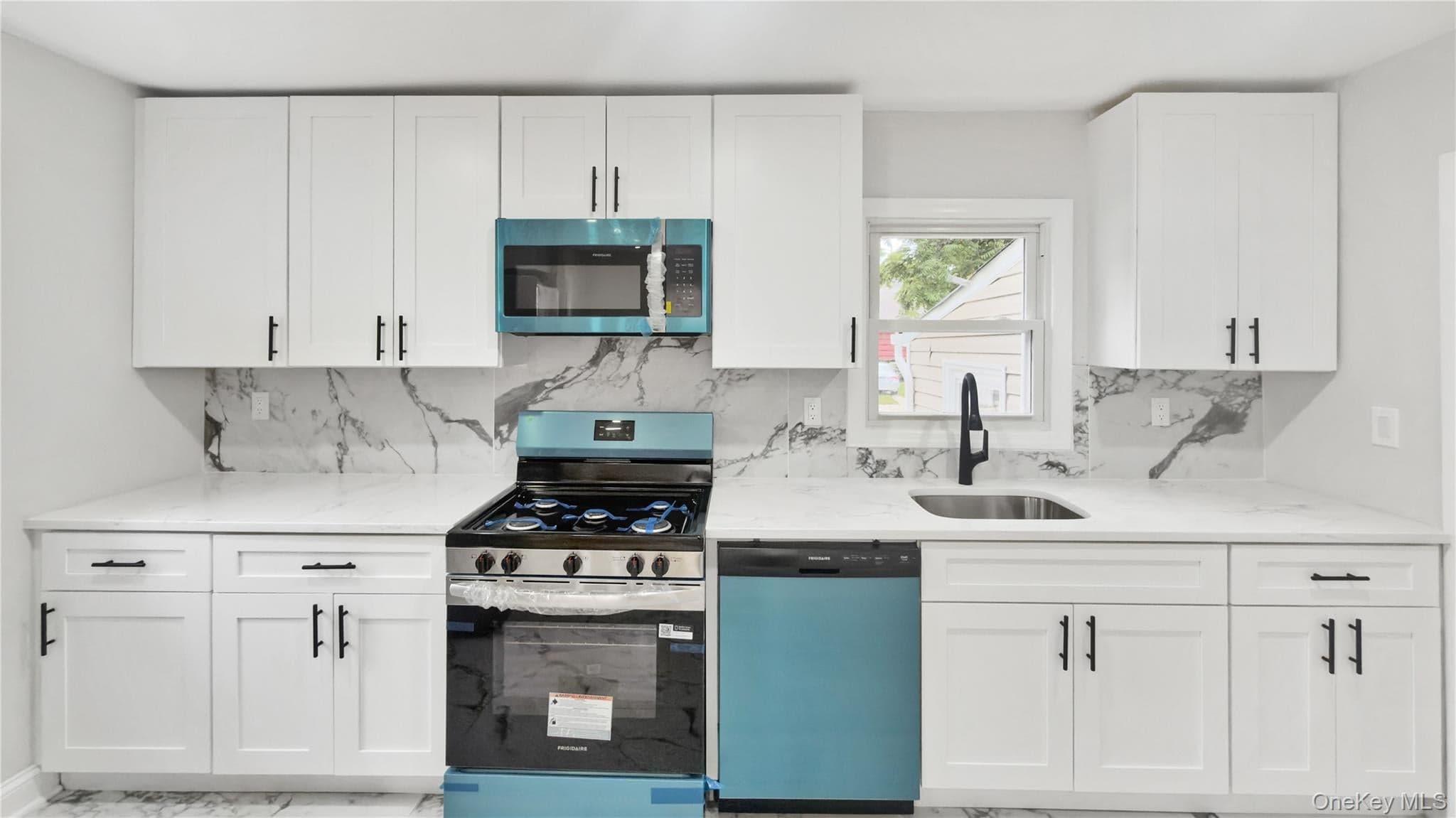 1180 Woodfield Road thumbnail 19