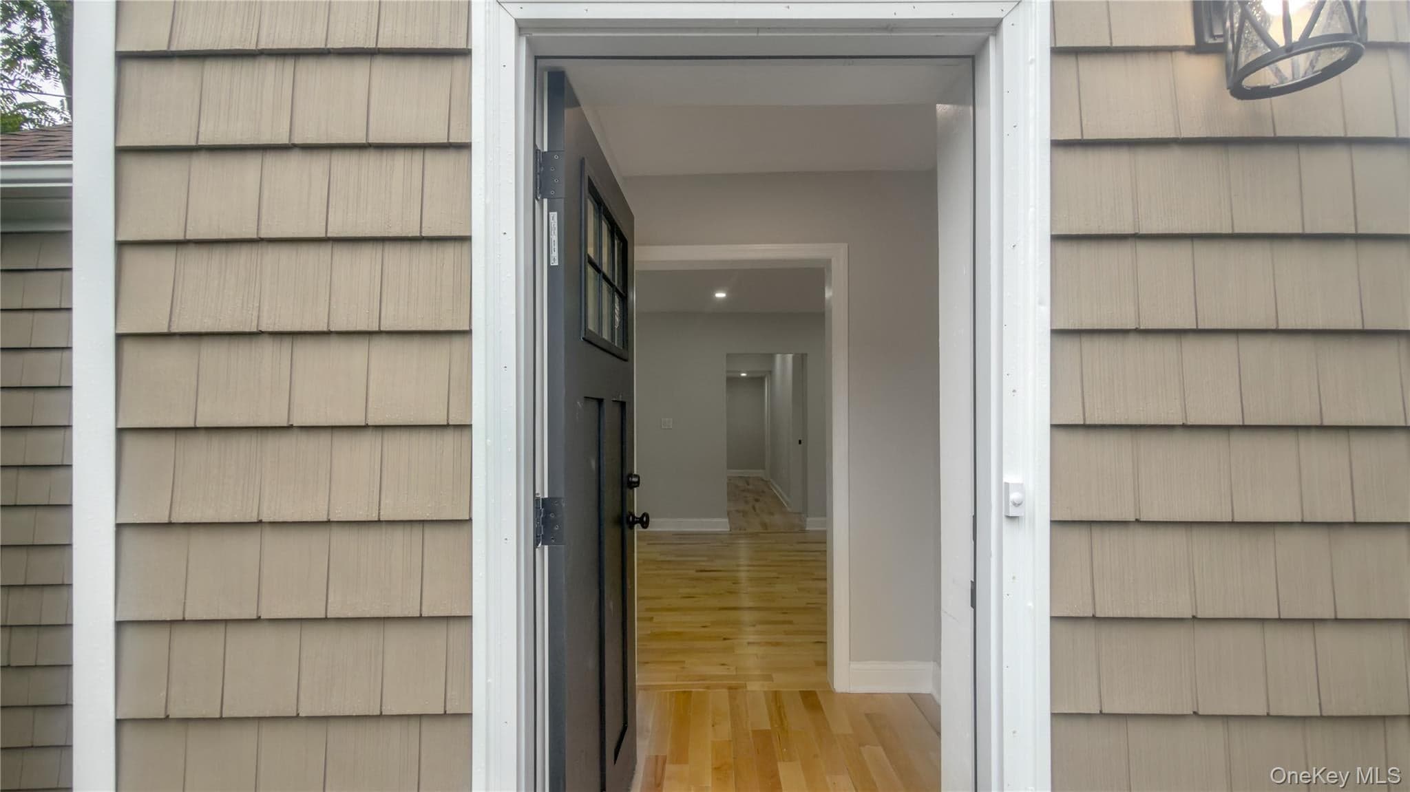 1180 Woodfield Road thumbnail 11