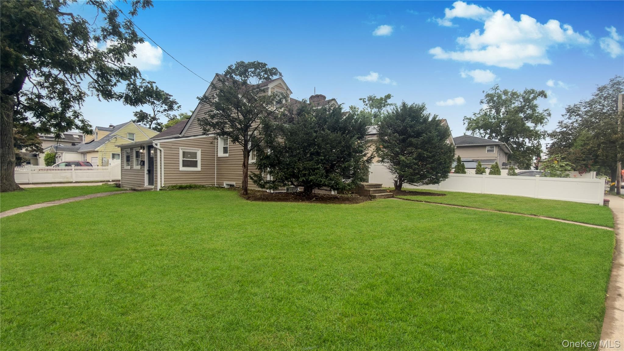 1180 Woodfield Road thumbnail 9