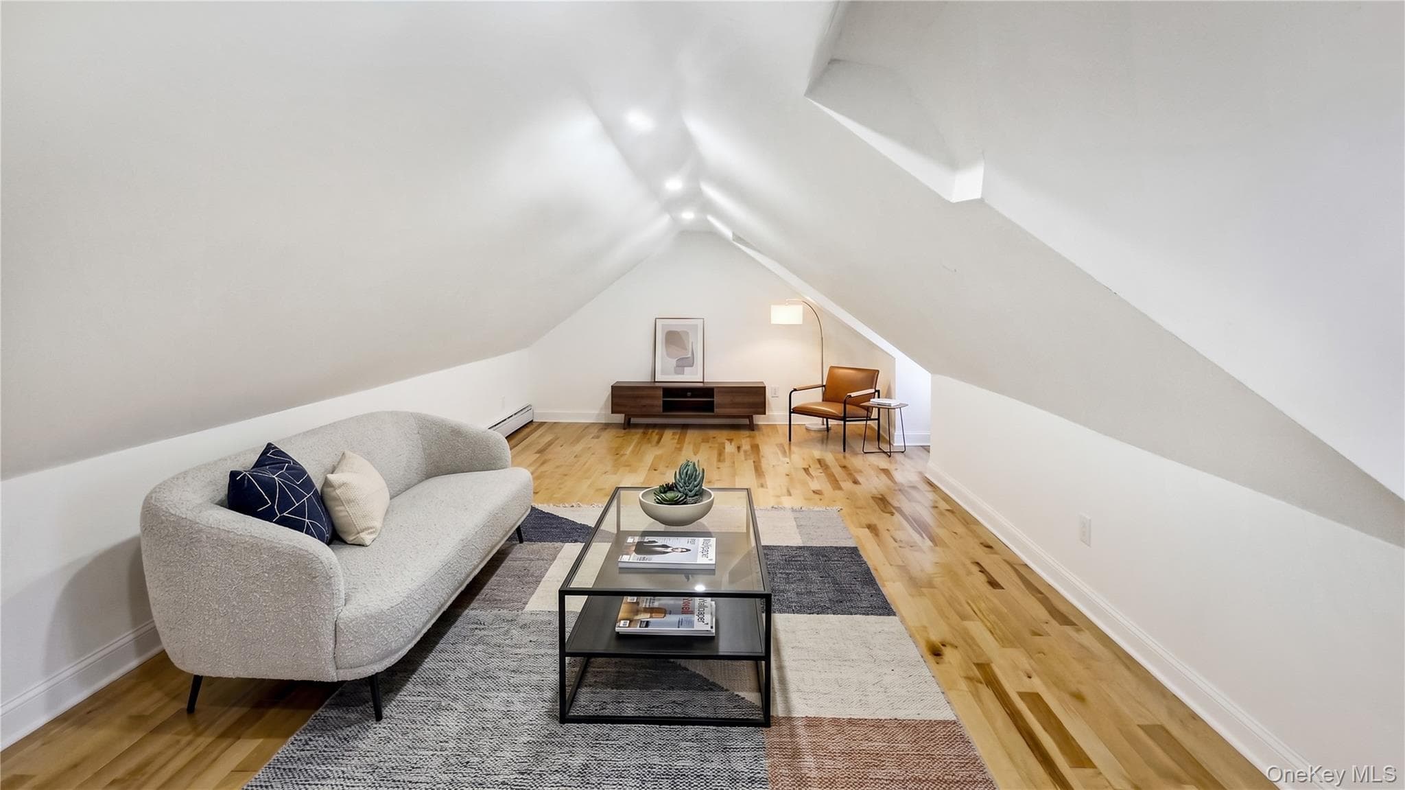 1180 Woodfield Road thumbnail 37