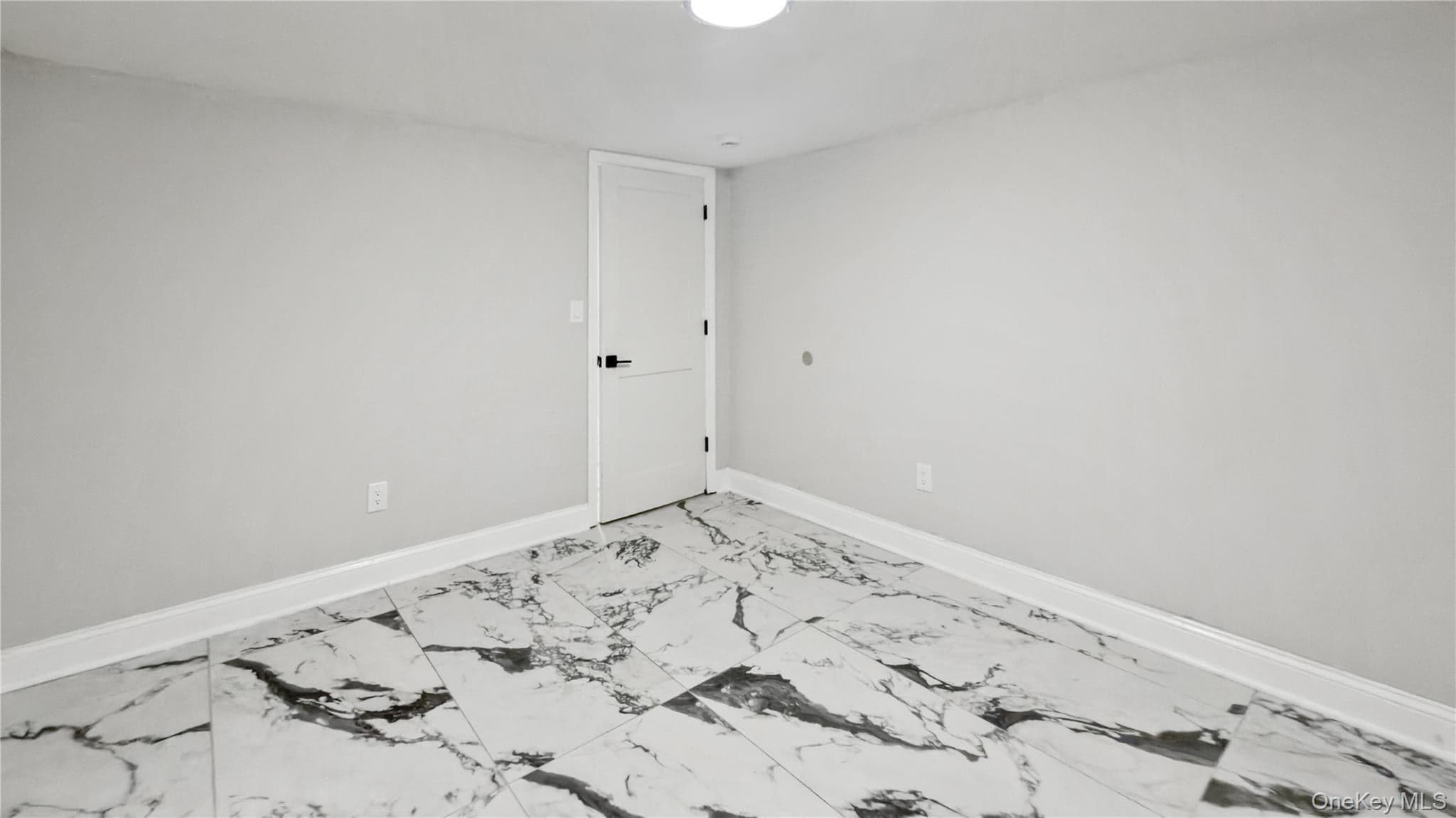 1180 Woodfield Road thumbnail 44