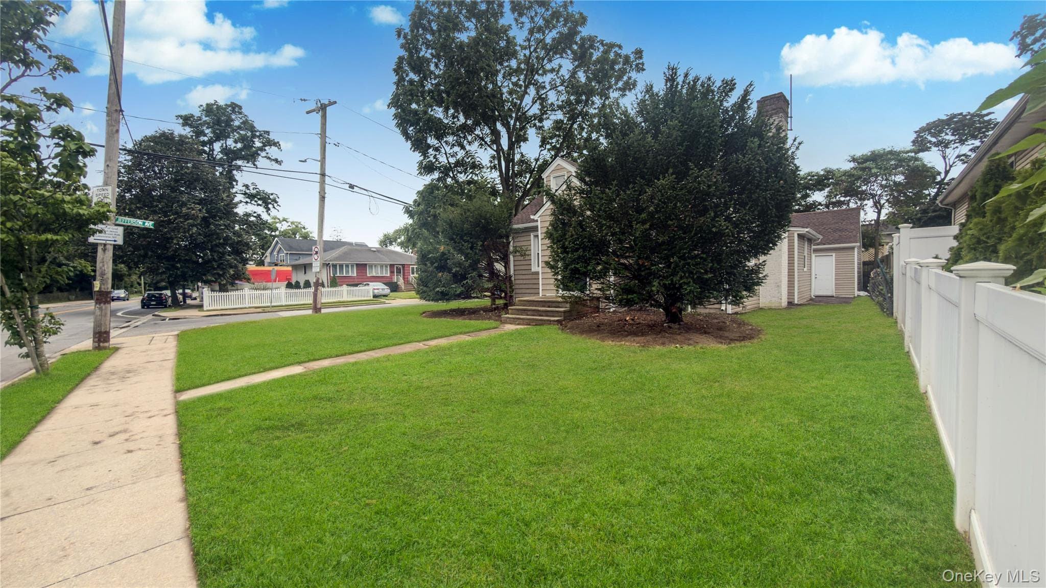 1180 Woodfield Road thumbnail 8