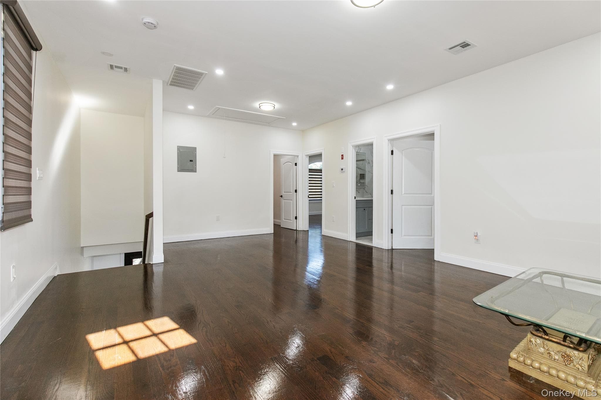 1519 New Hyde Park Drive thumbnail 12