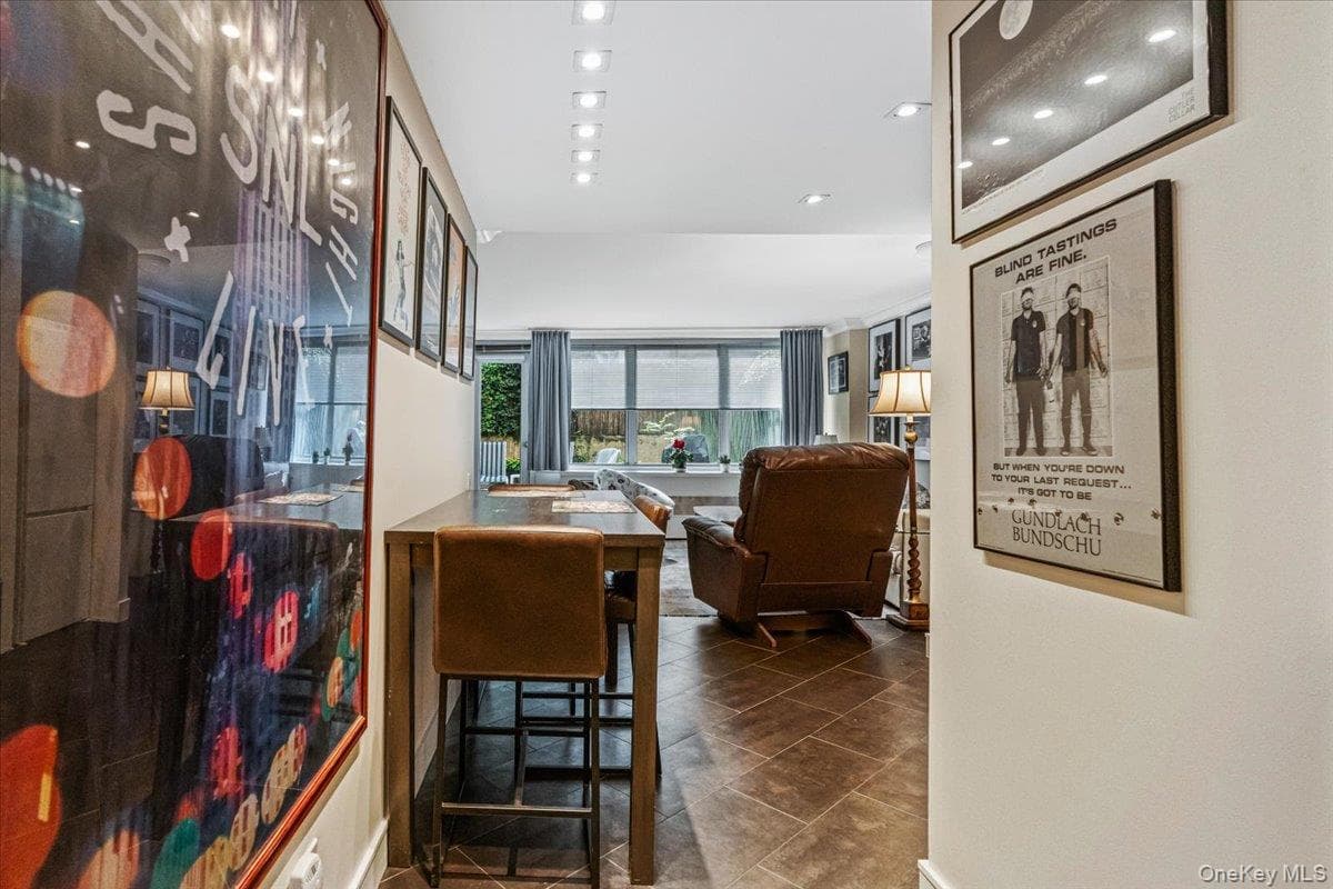 310 E 70th Street Unit: 1A thumbnail 6