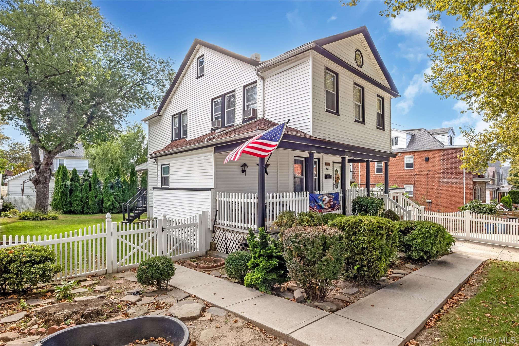 154-58 11th Avenue, Whitestone