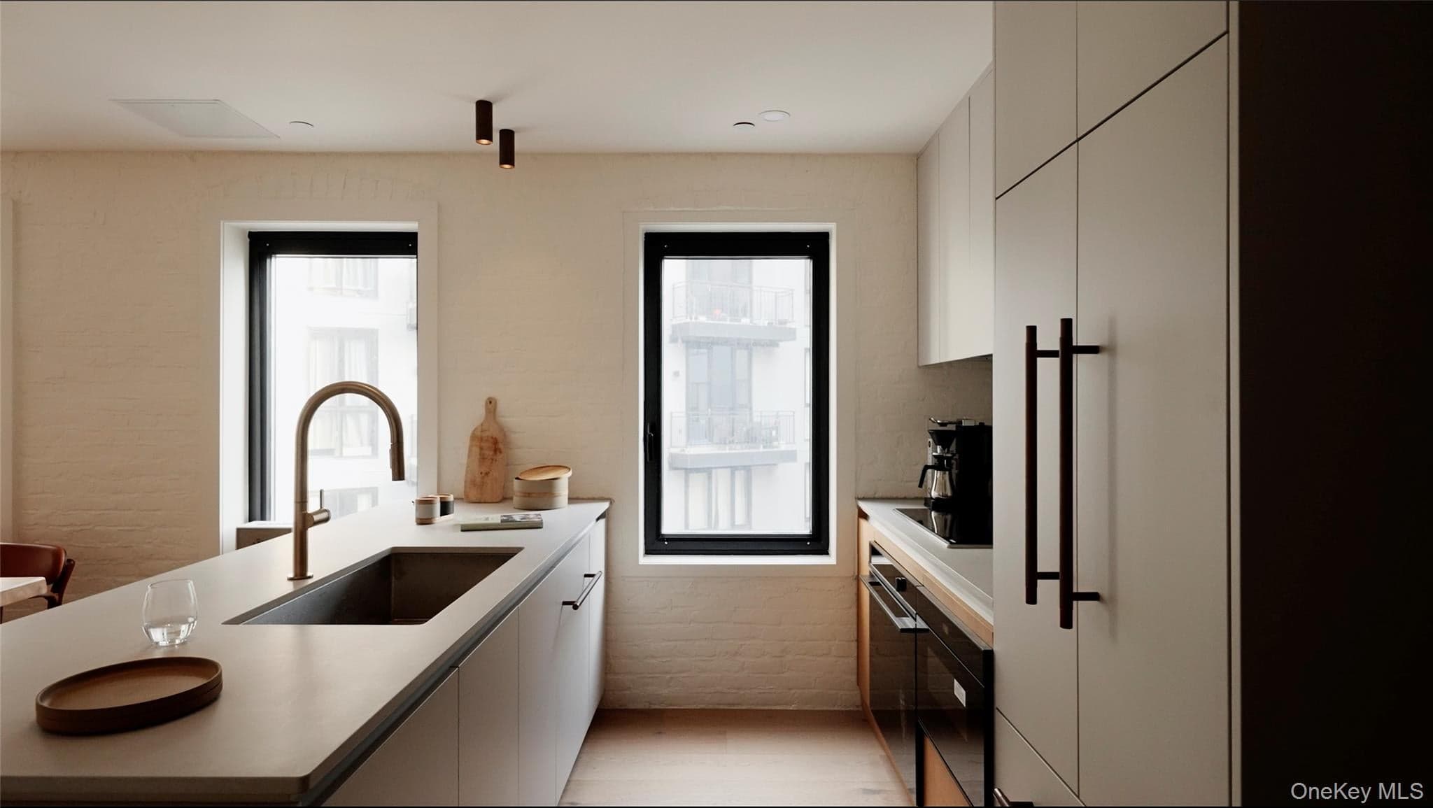 155 Hope Street Unit: 4B thumbnail 7