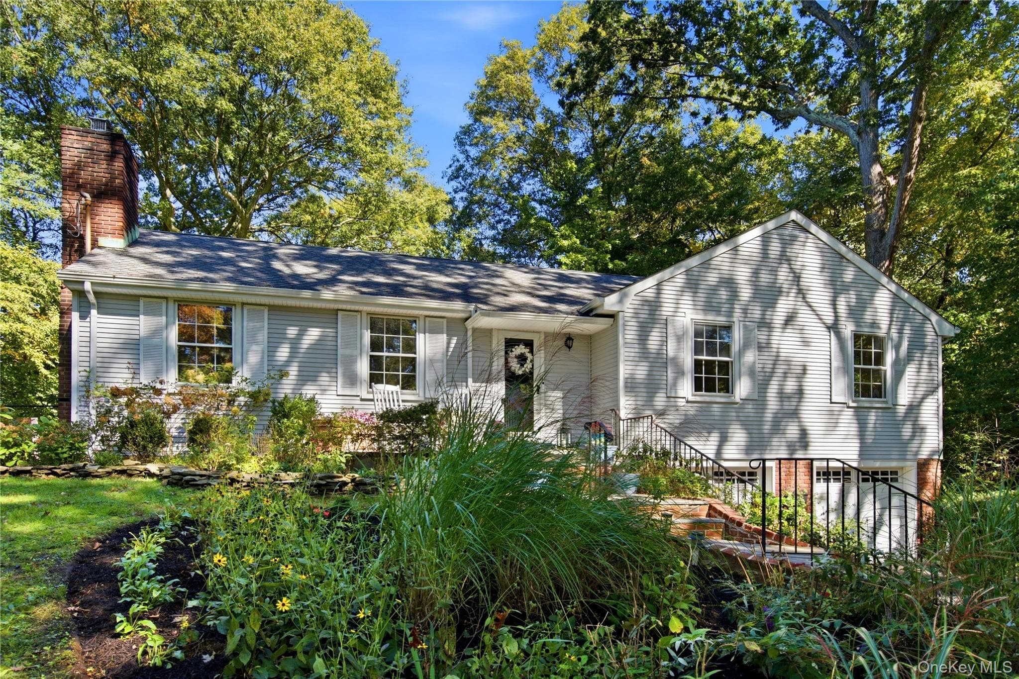 11 Pennington Drive, Huntington