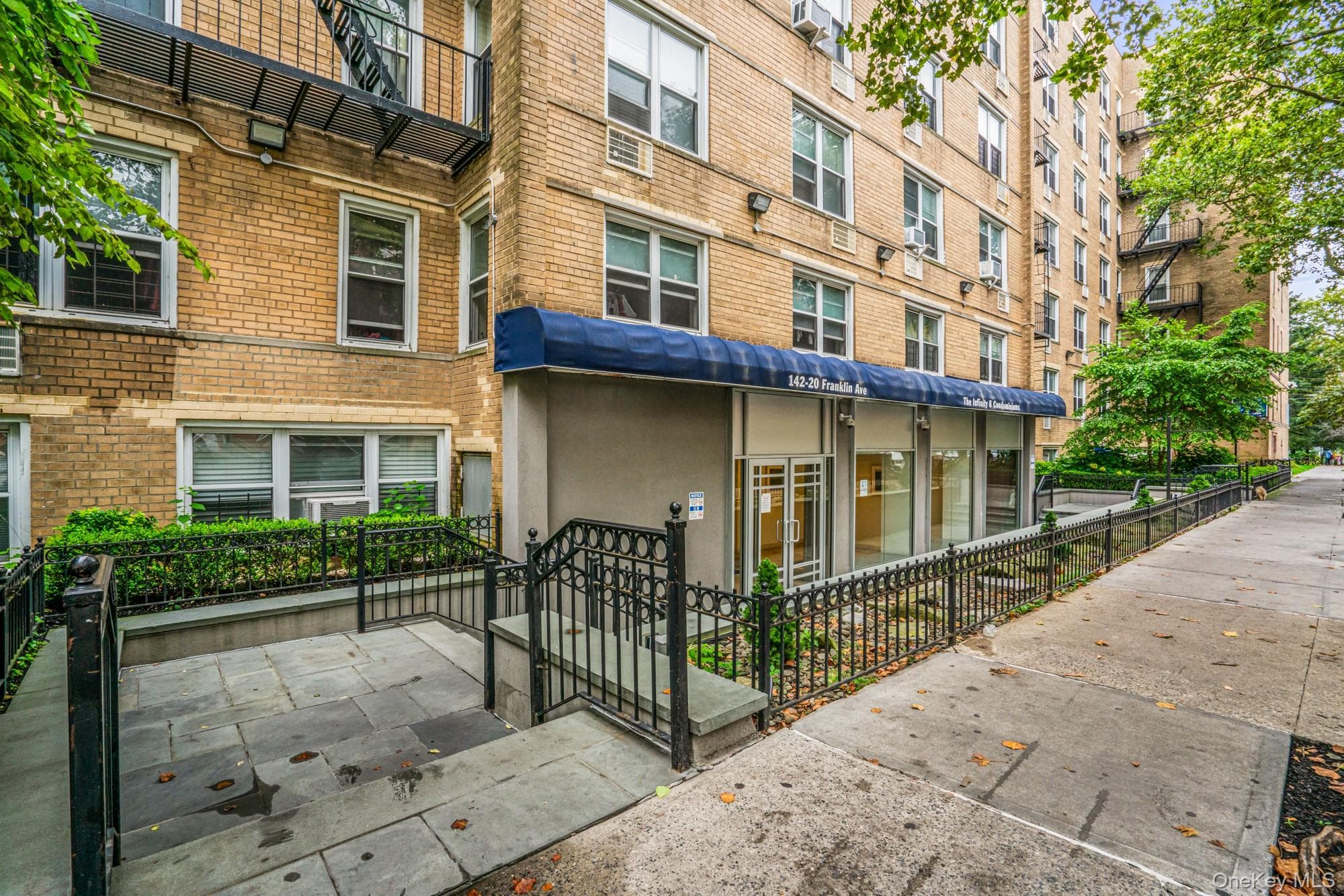 142-20 Franklin Avenue Unit: 2G, Flushing