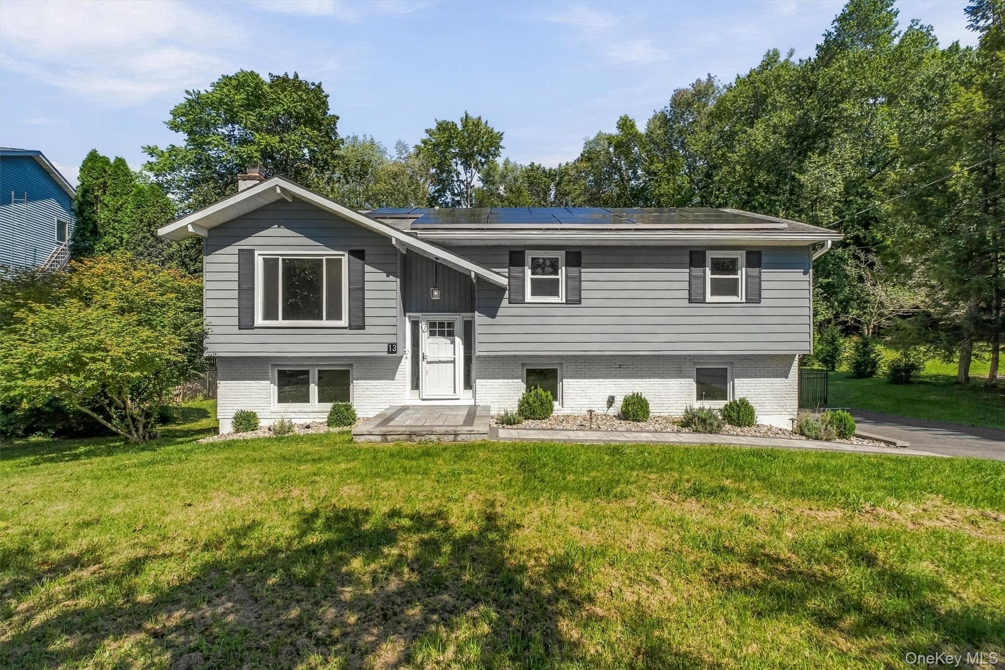 13 Slate Hill Drive thumbnail 4