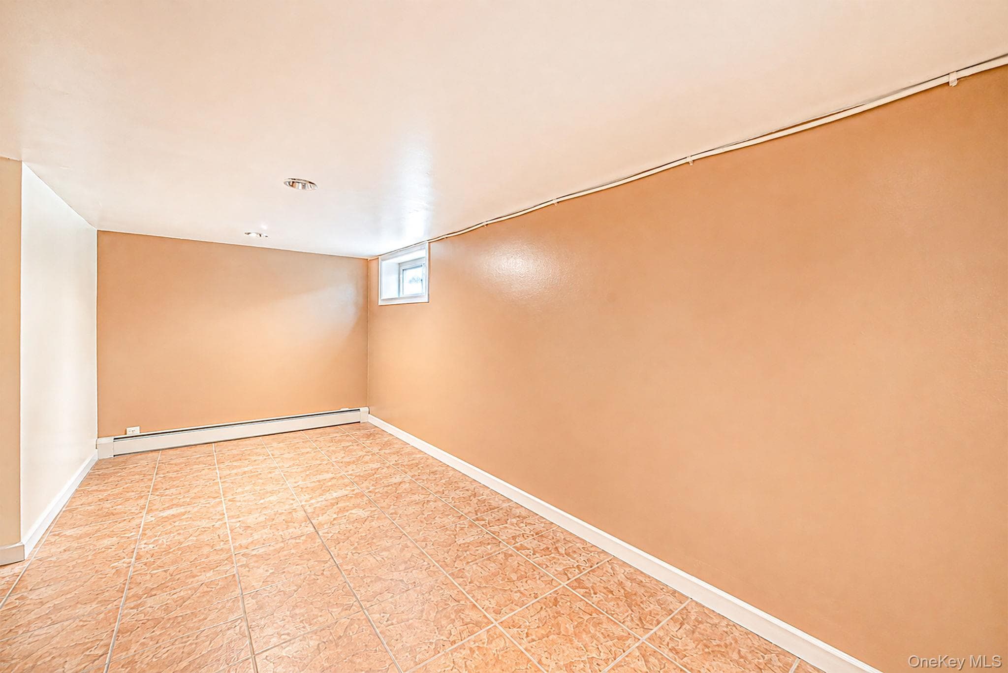 646 Clintonville Street thumbnail 24