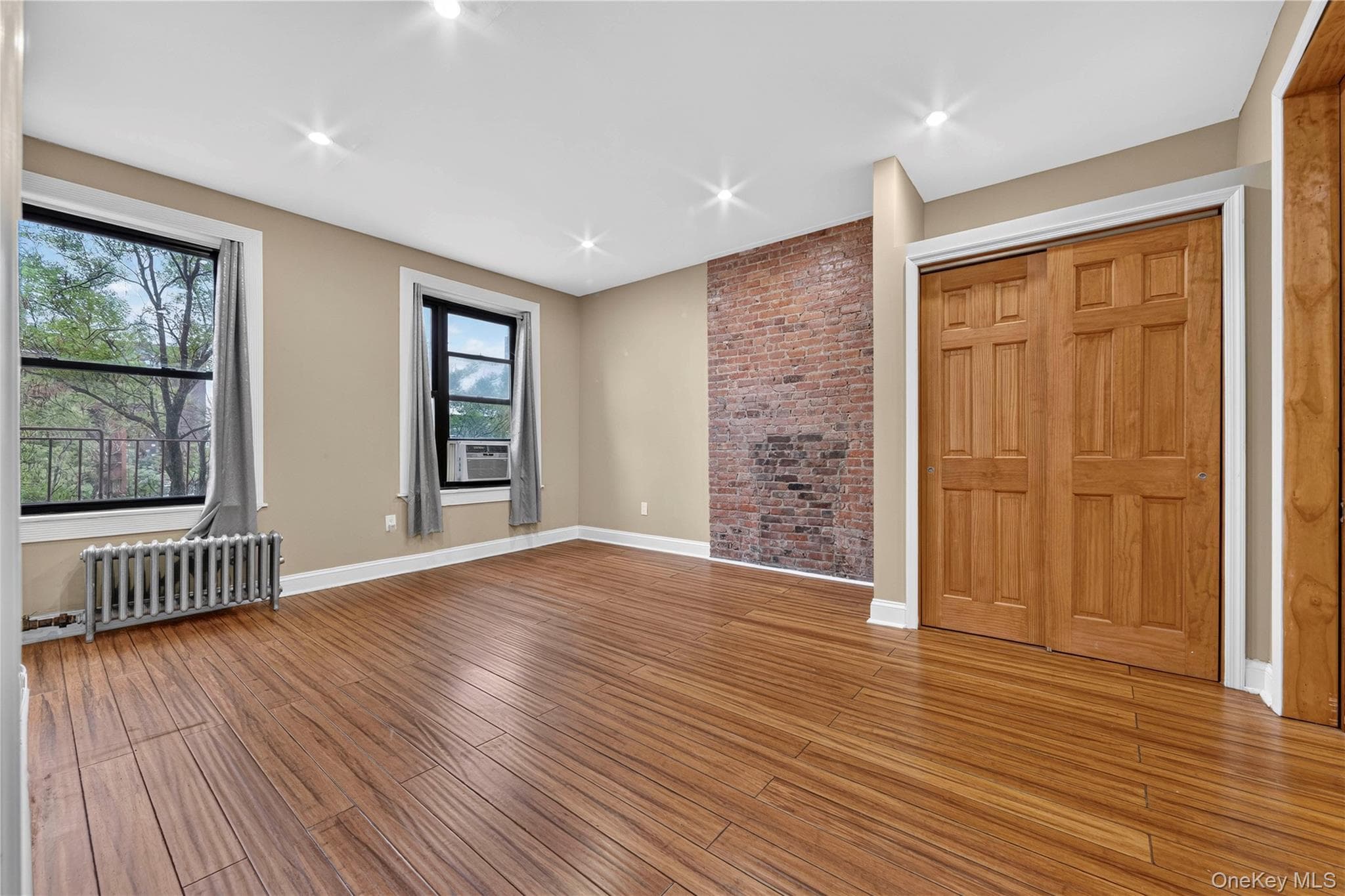 237 135th Street Unit: 4A thumbnail 7