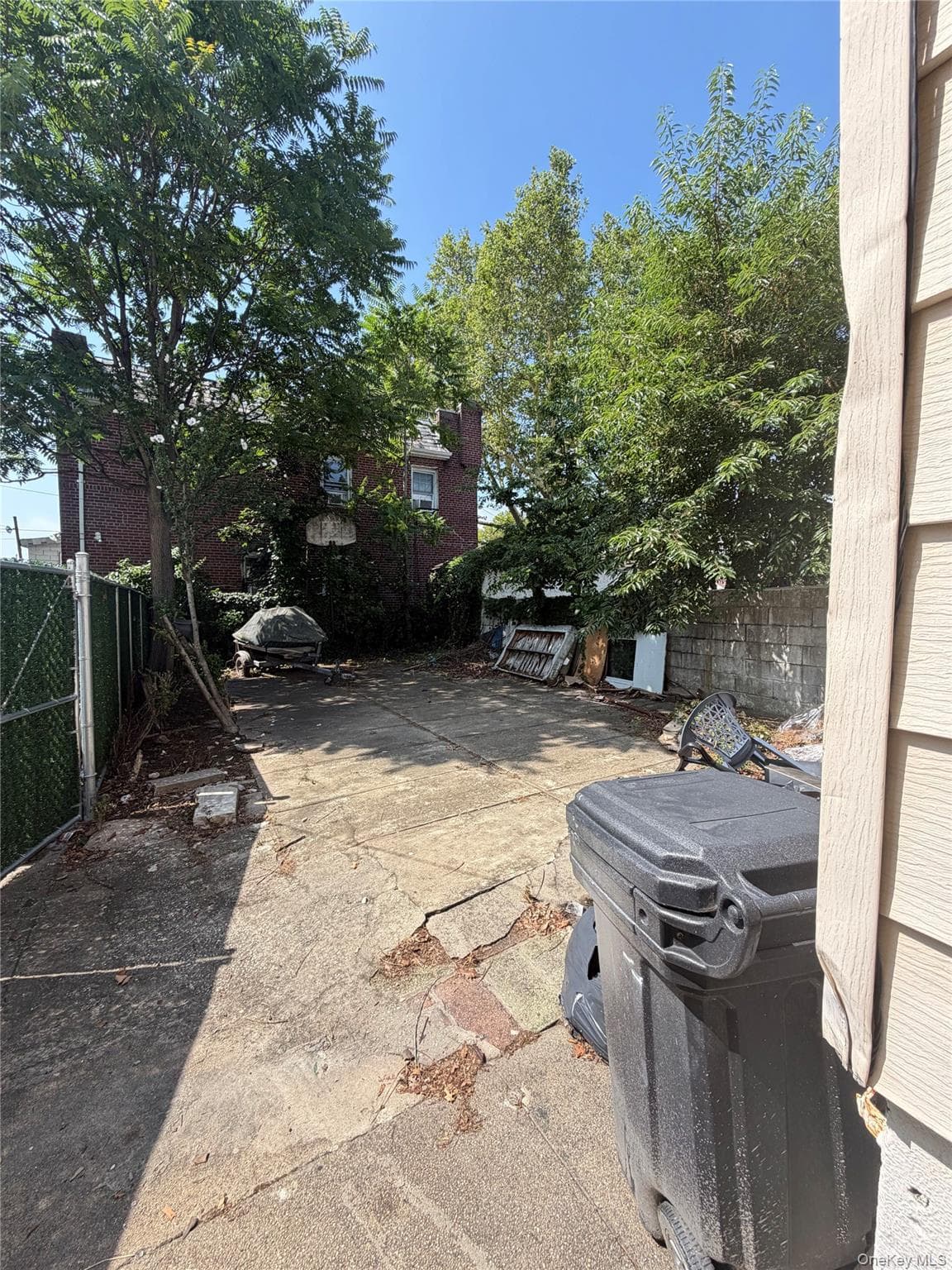 4404 Clarendon Road thumbnail 3