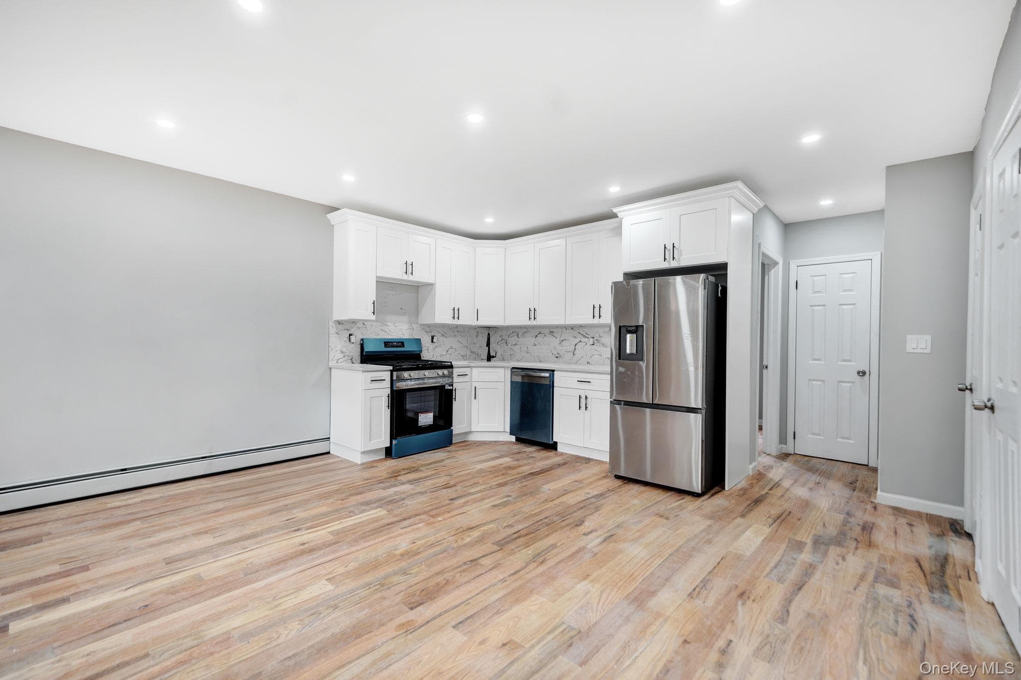 21933 Edgewood Avenue thumbnail 7