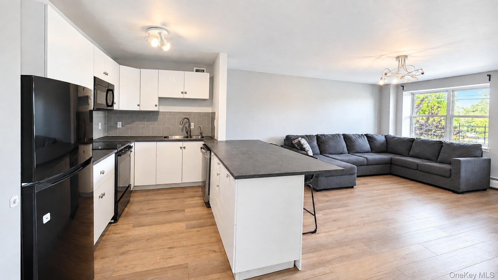 260 Beach 81st Street Unit: 2P thumbnail 4