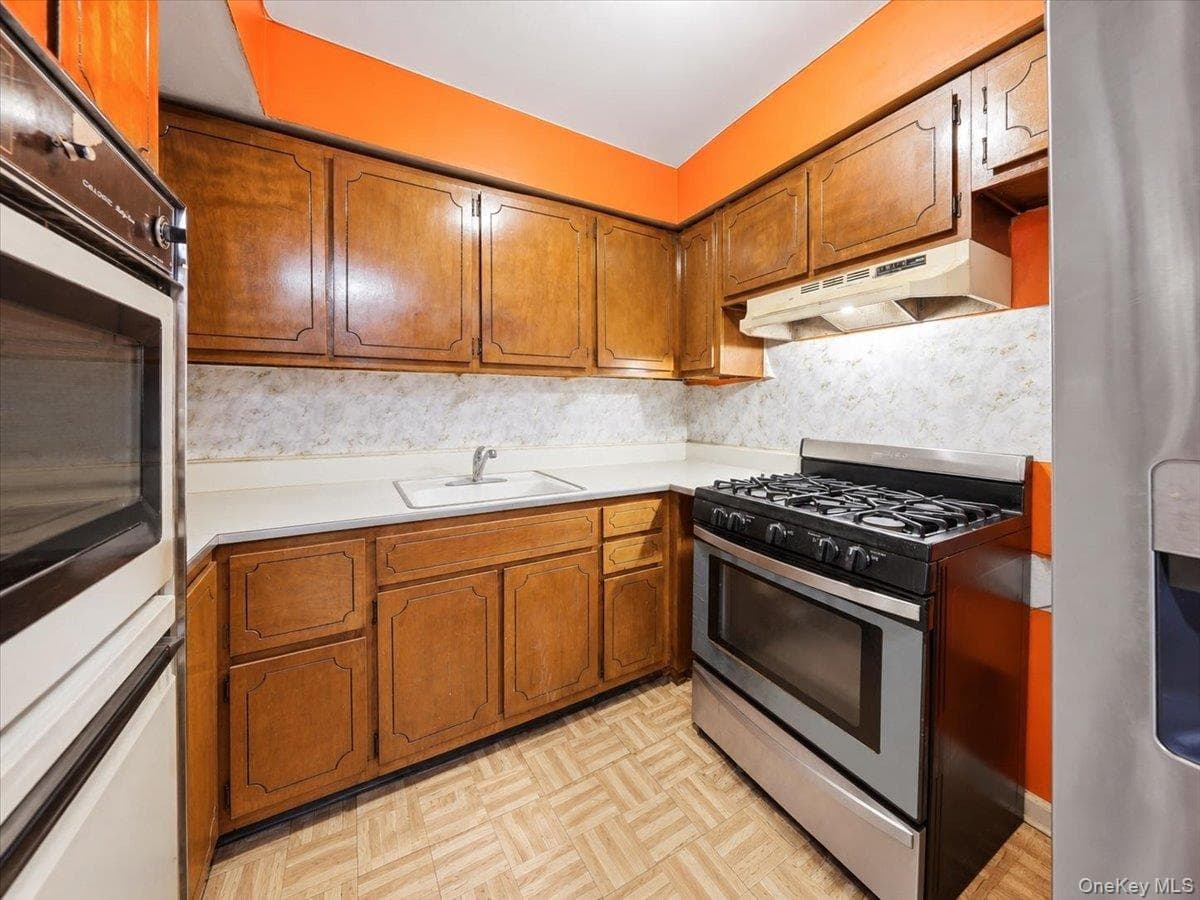 3919 Grace Avenue thumbnail 9
