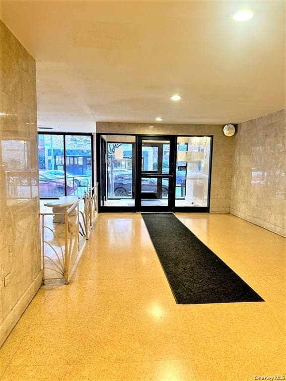 99-06 58 Avenue Unit: 3H thumbnail 2