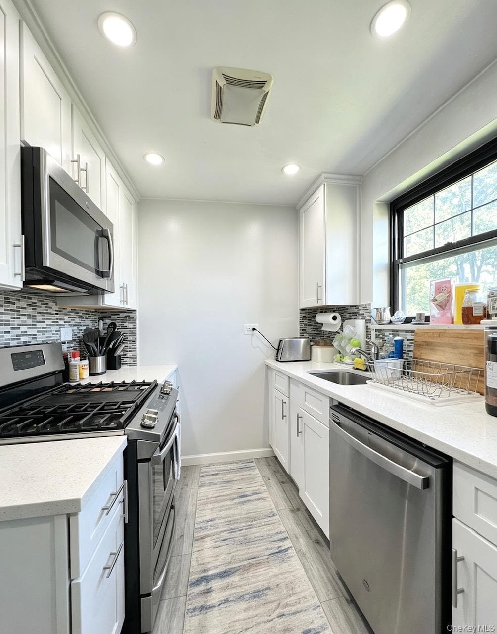 67-67 136th Street St Unit: A thumbnail 2