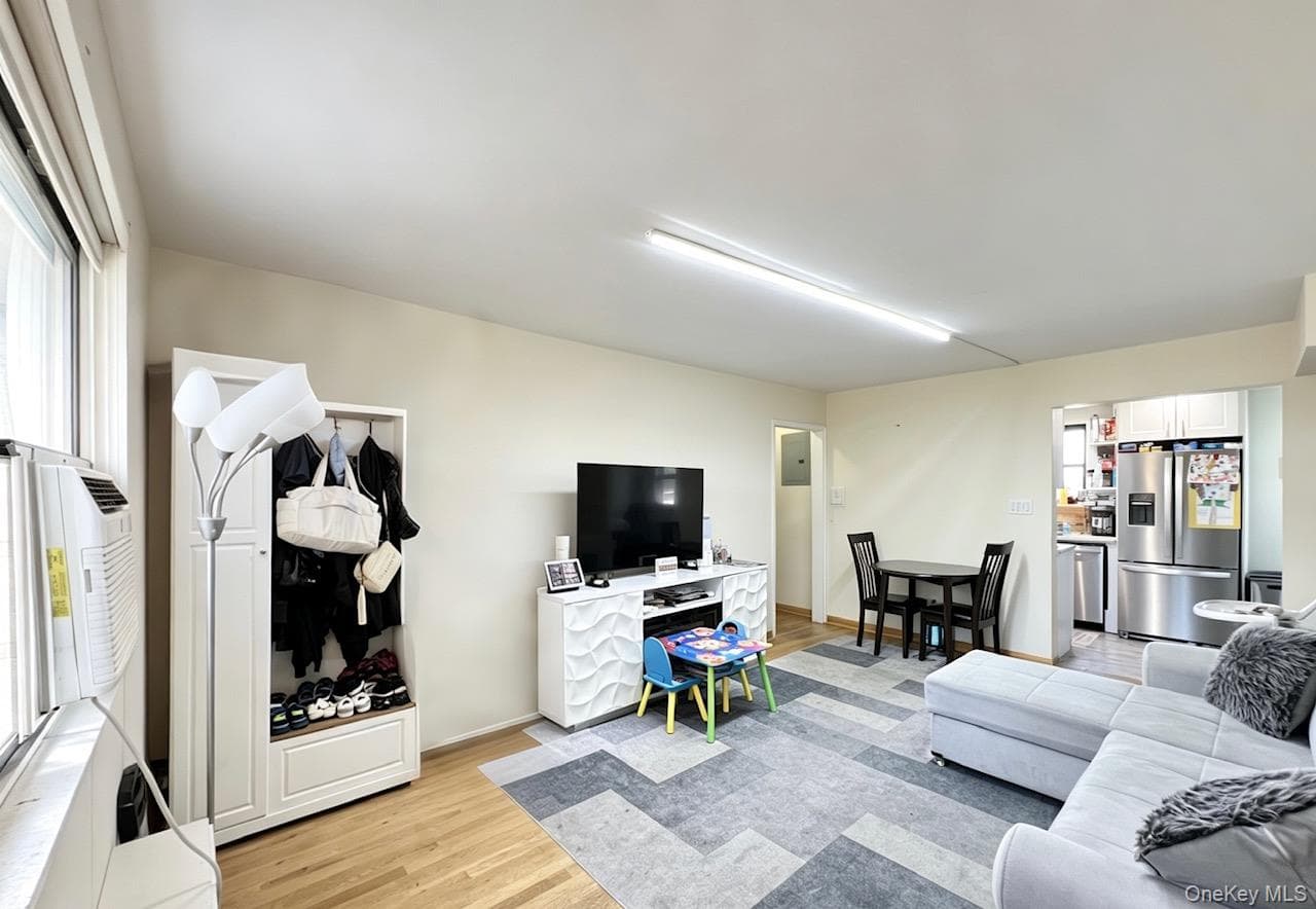 67-67 136th Street St Unit: A thumbnail 9