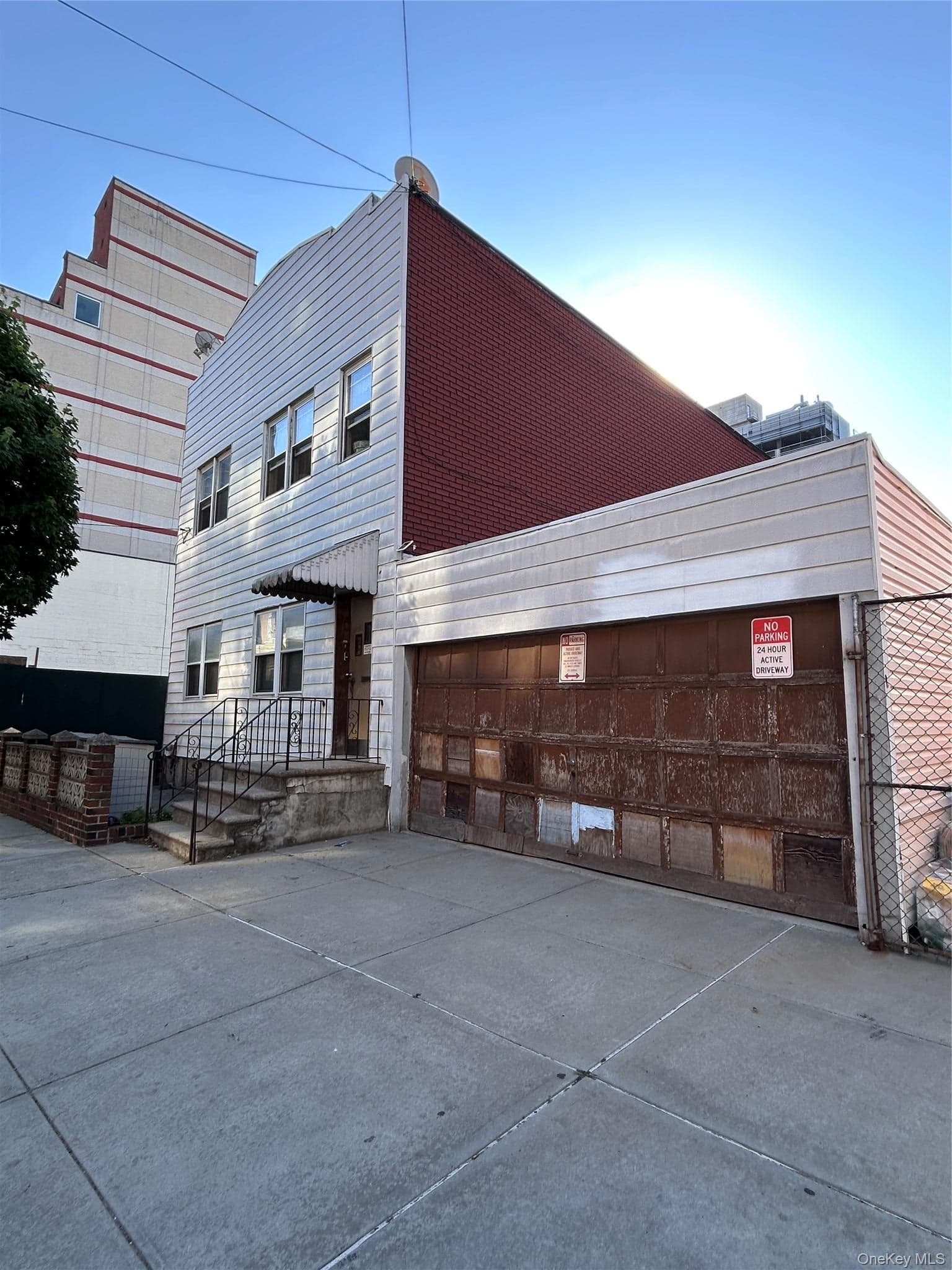 38-12 28th Street thumbnail 2