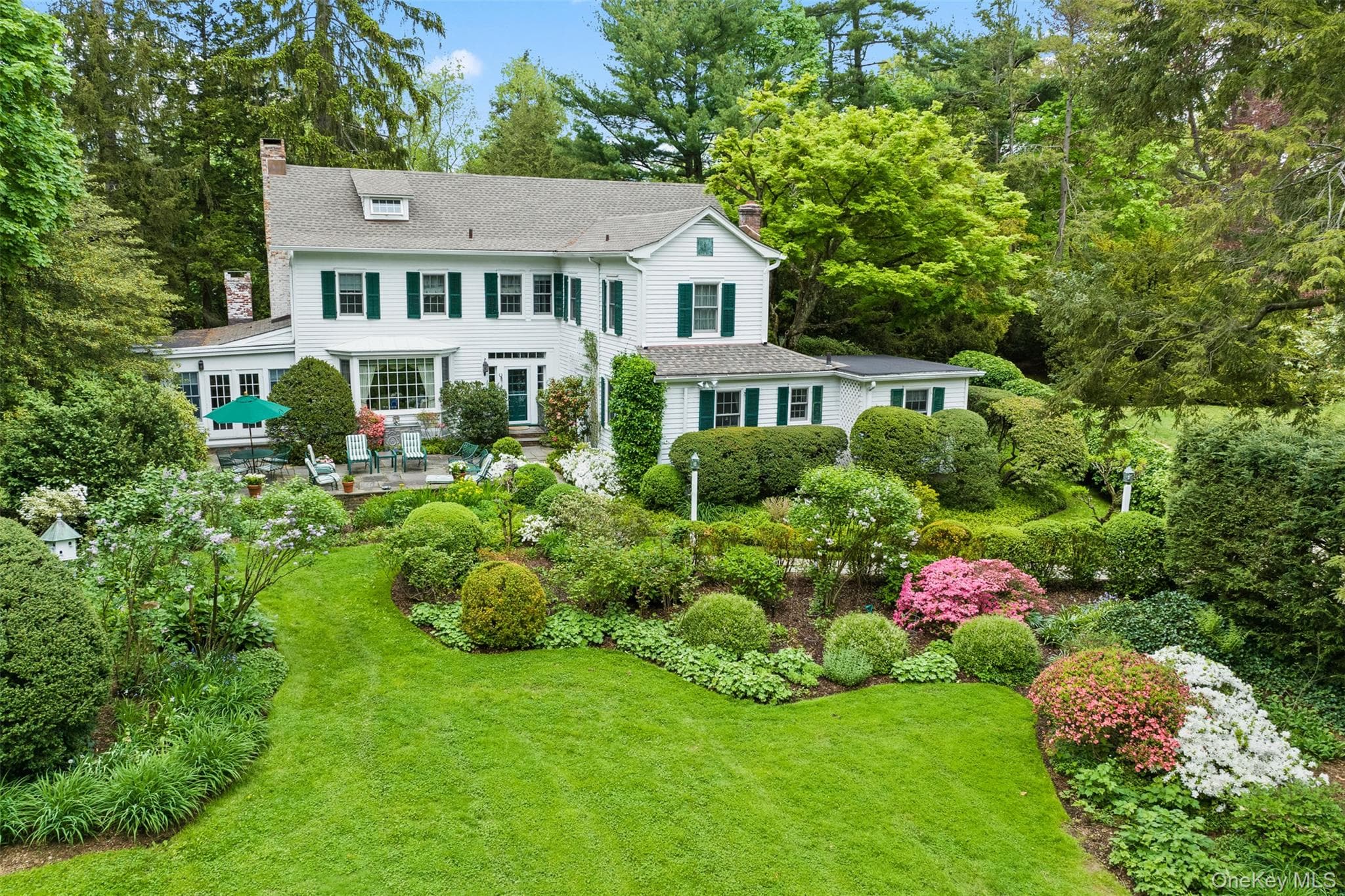 94 Ryefield Road, Locust Valley
