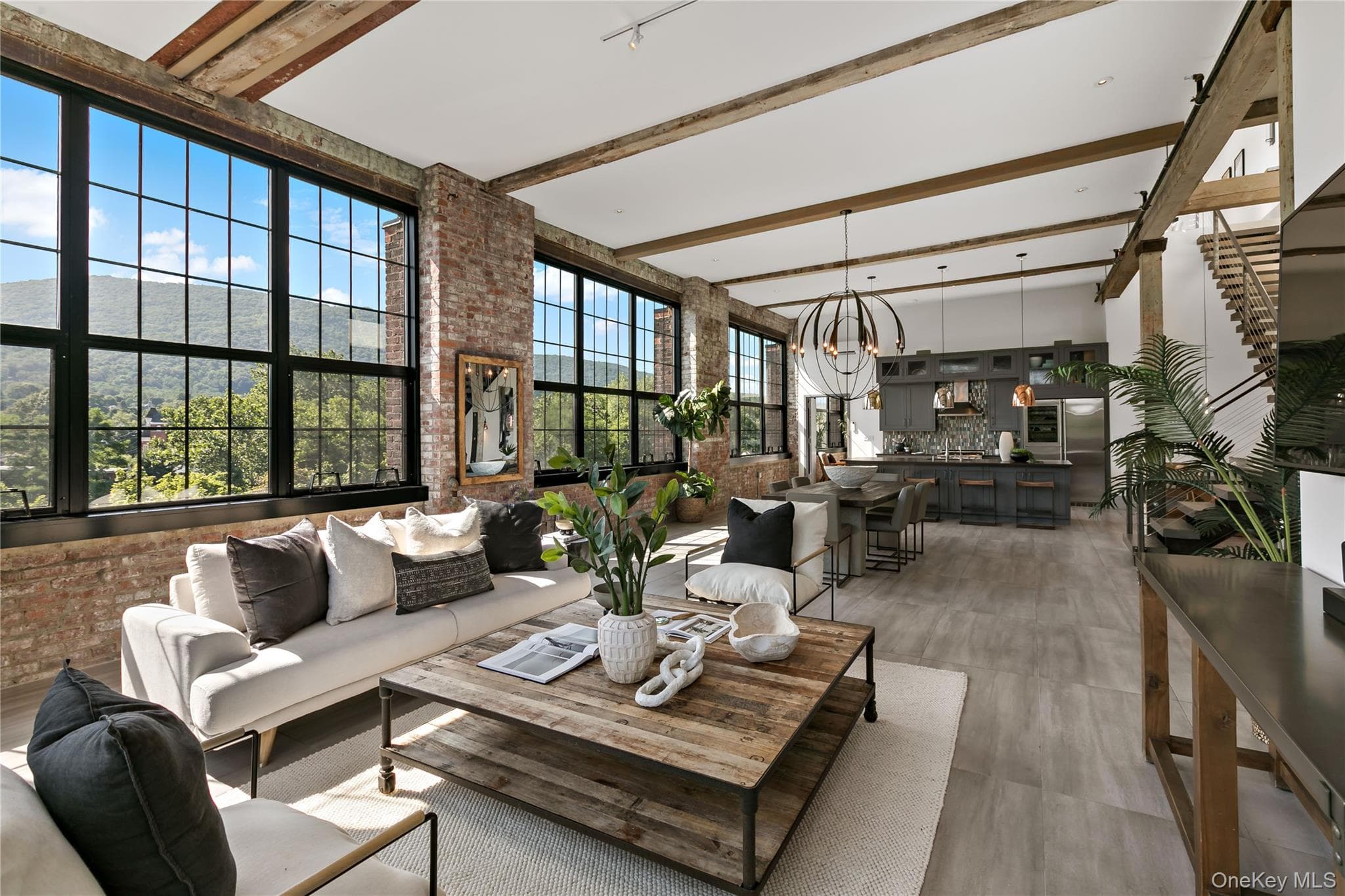 1 E Main Street Unit: 404 thumbnail 4