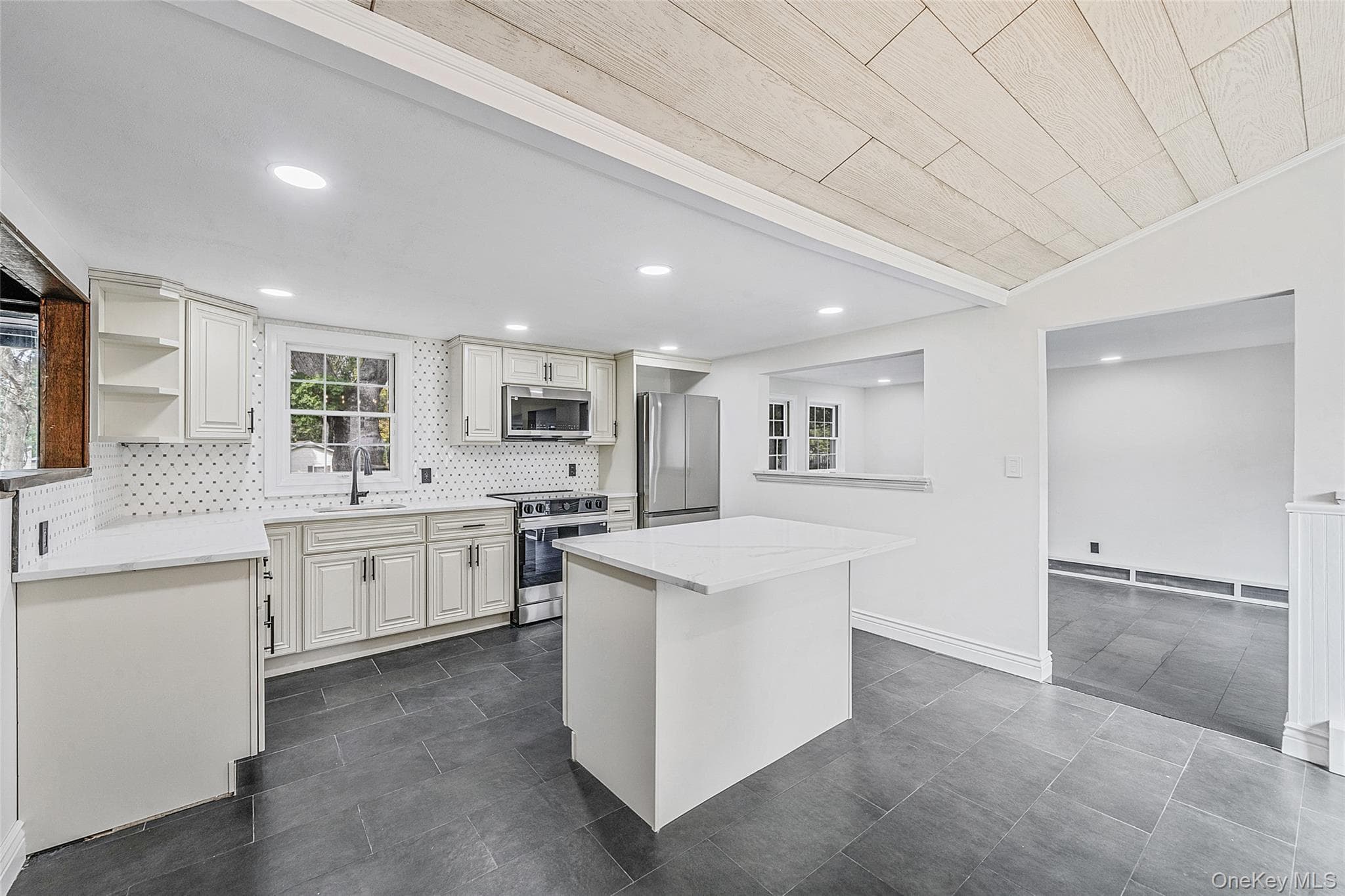 68 Oakdale Avenue thumbnail 6
