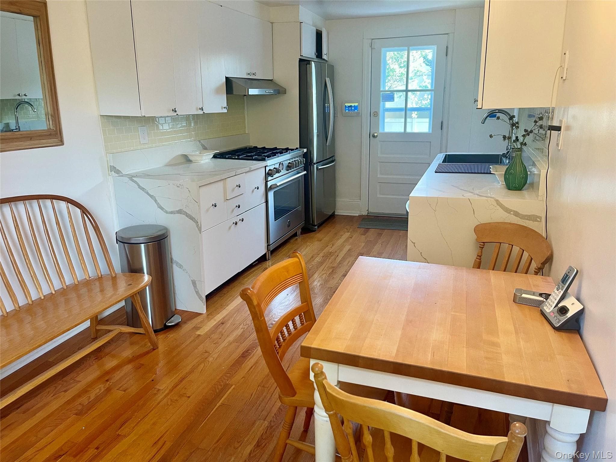 88 Erie Avenue thumbnail 10