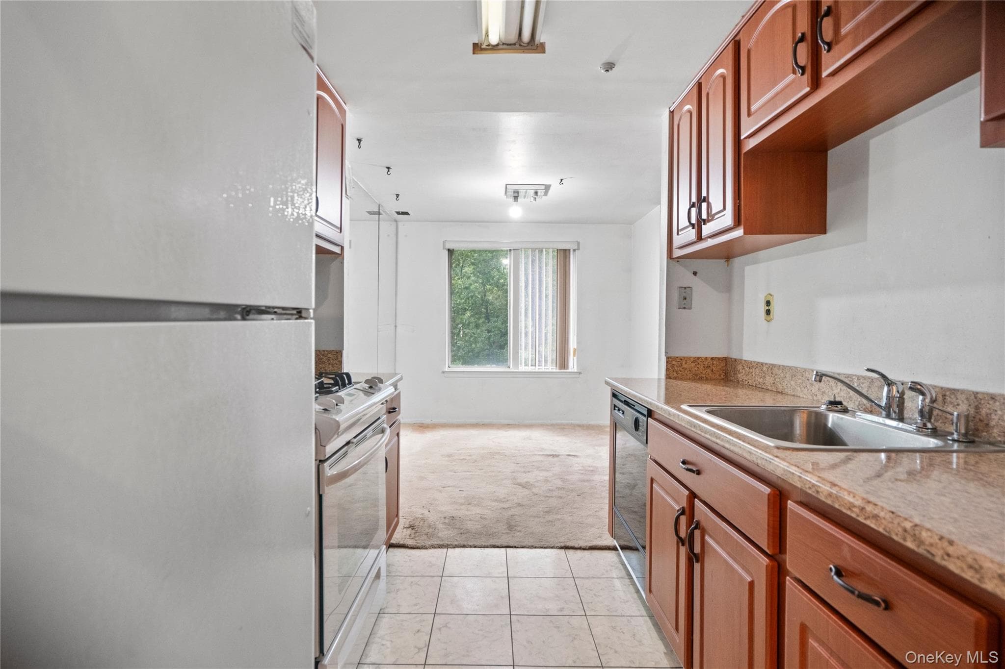 221 Sagamore Hills Drive Unit: 221 thumbnail 3