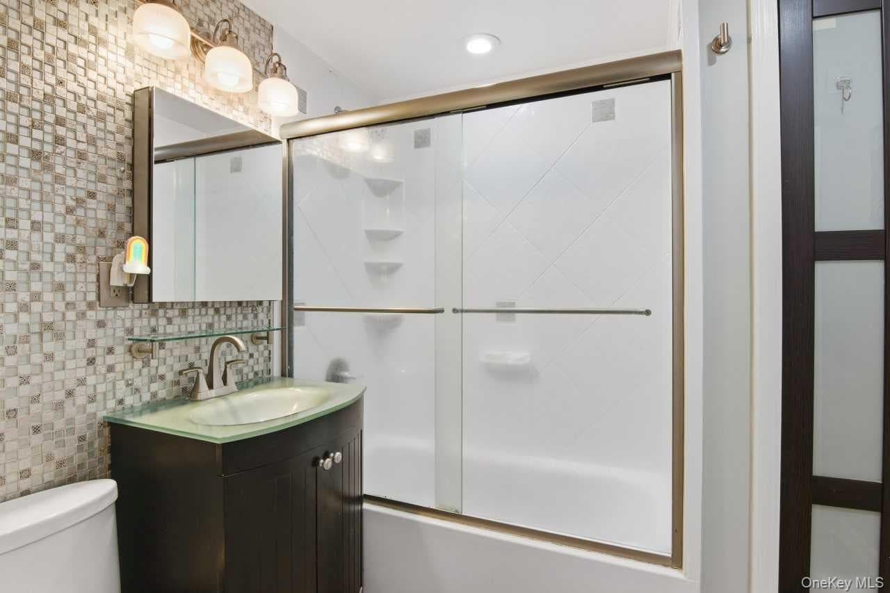 52 Brompton Road Unit: 52 thumbnail 13